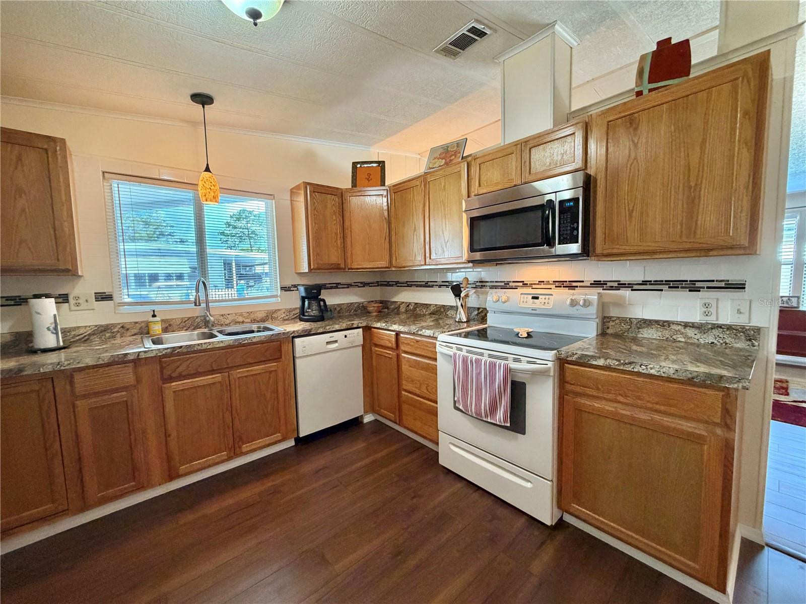 158 HIBISCUS WAY, LEESBURG, FL, 34748