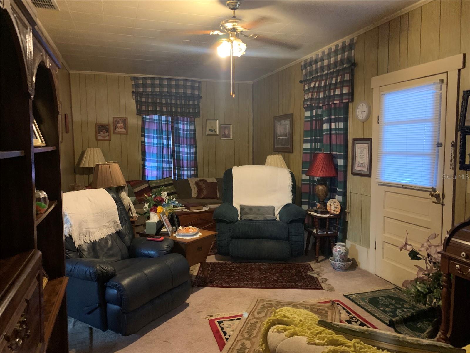 118 N SUNSET AVE, MASCOTTE, FL, 34753