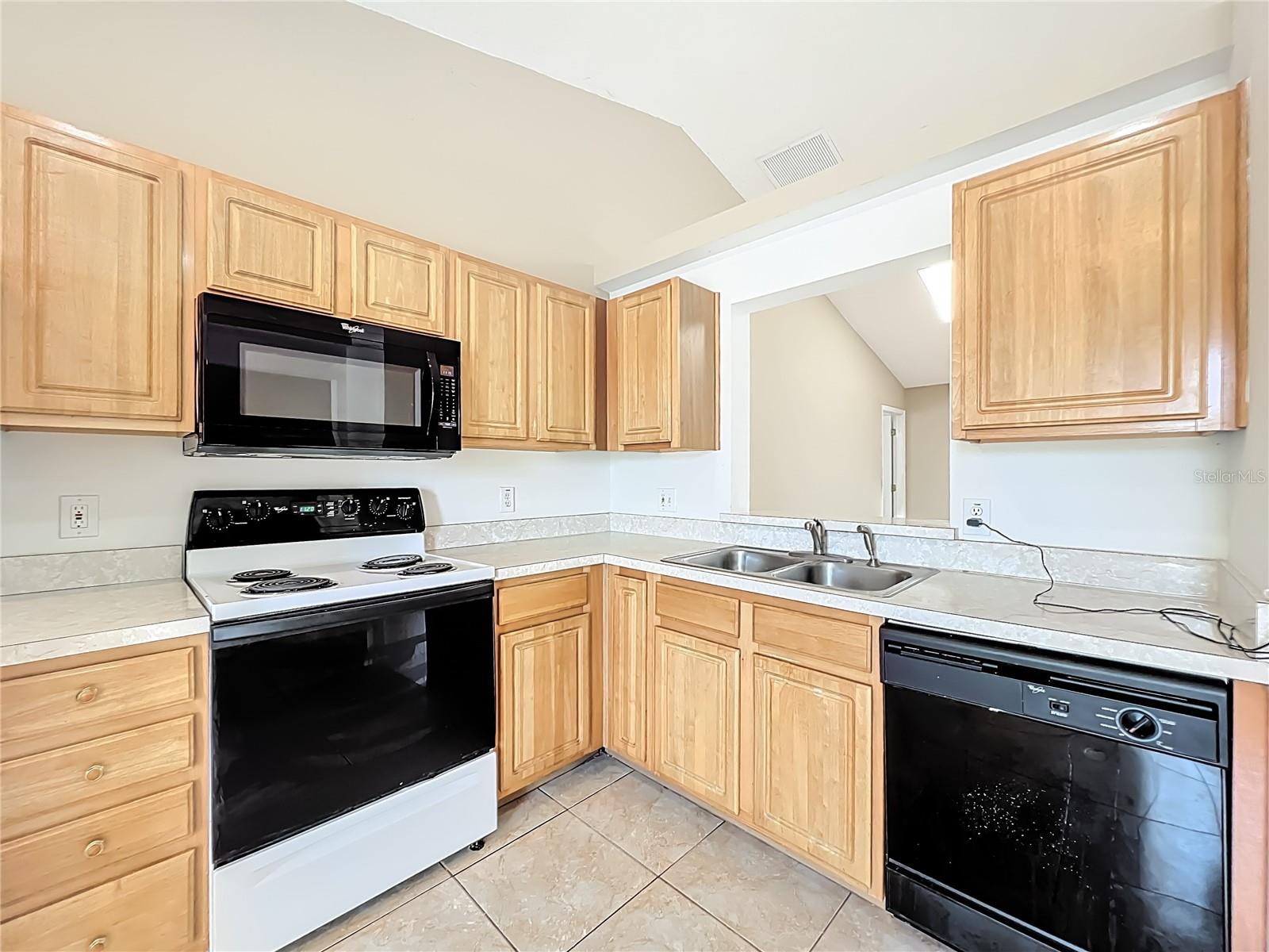 5065 FOXCROFT CT, ORLANDO, FL, 32808