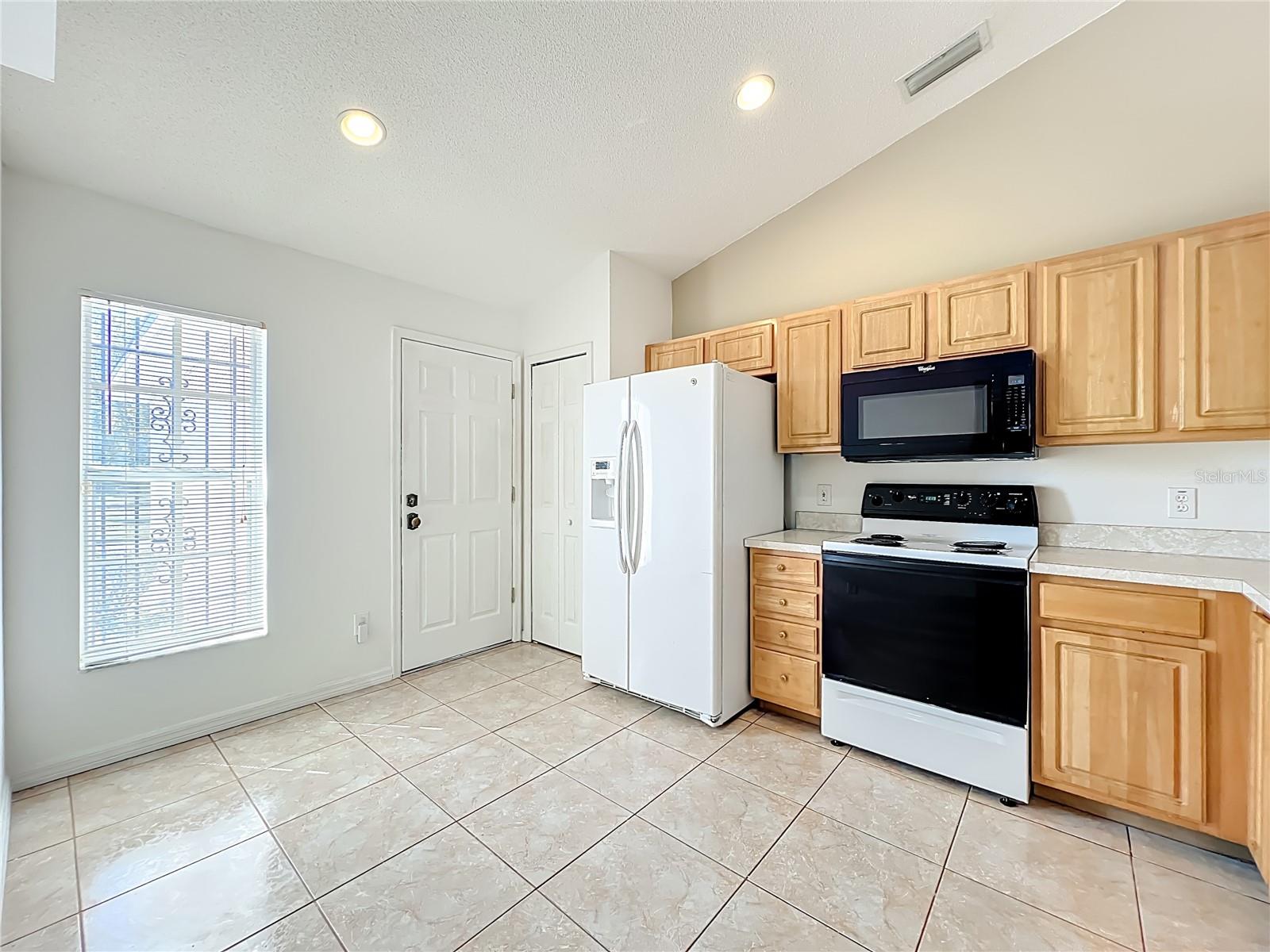 5065 FOXCROFT CT, ORLANDO, FL, 32808