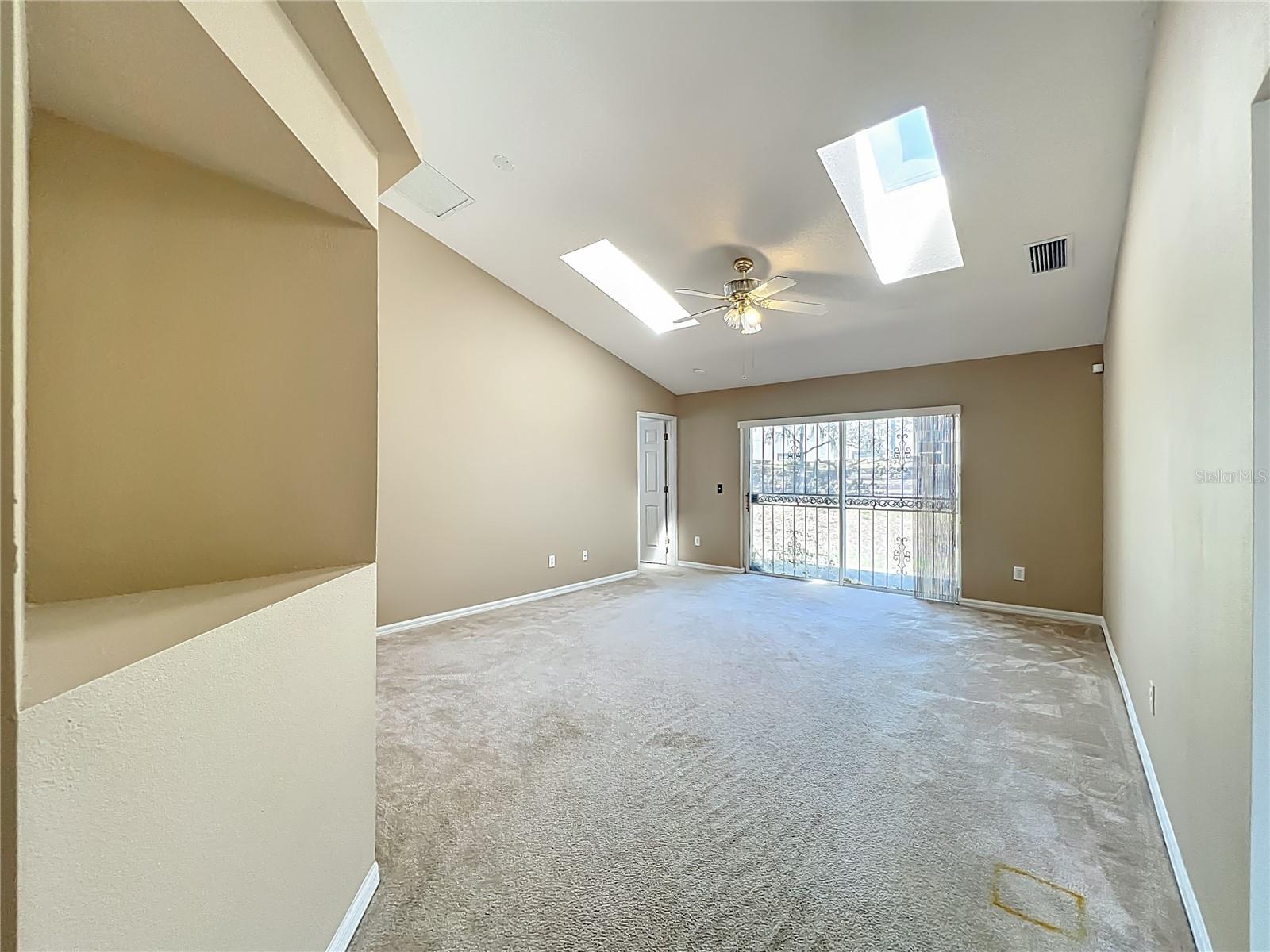 5065 FOXCROFT CT, ORLANDO, FL, 32808
