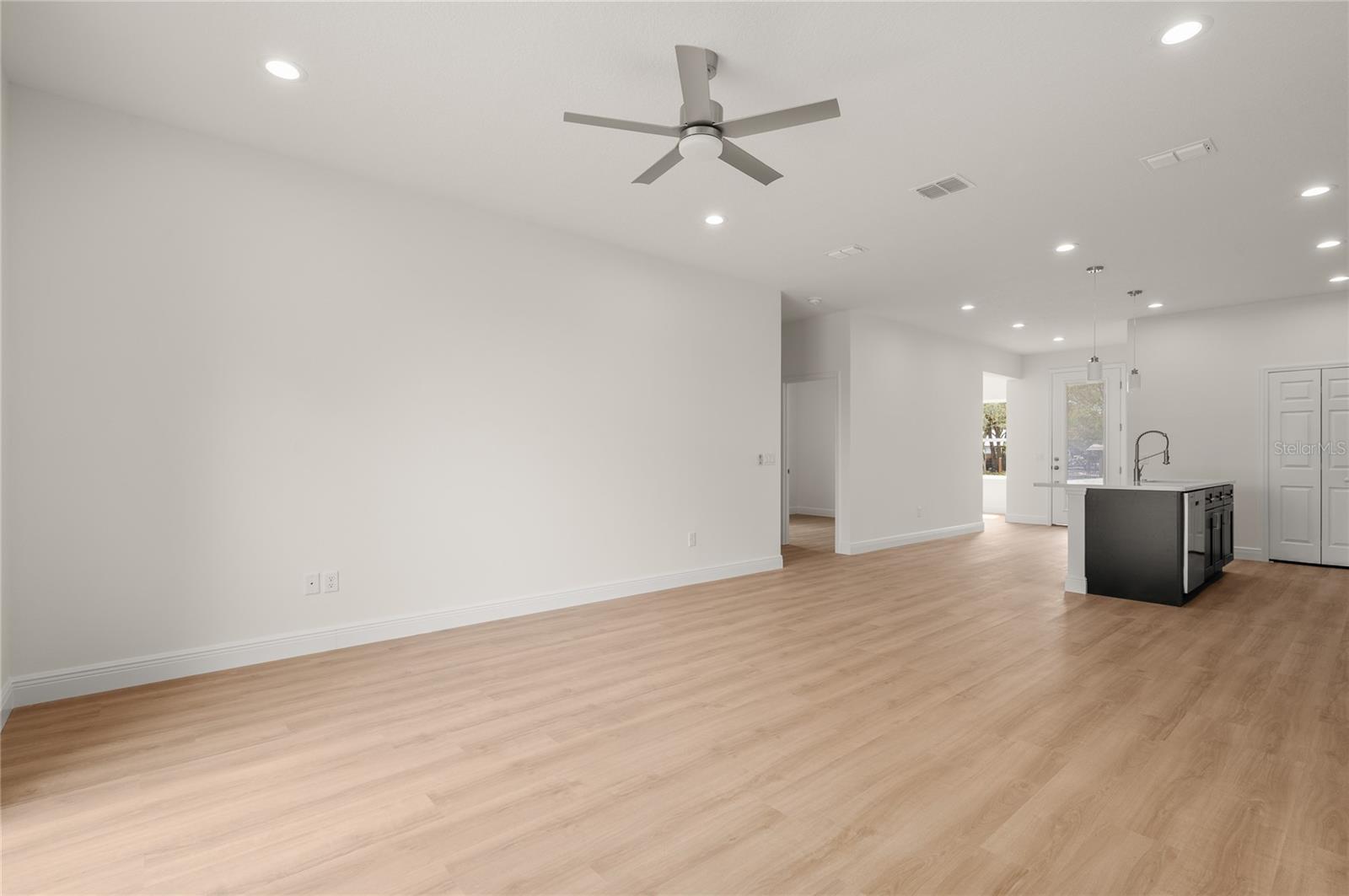 132 11TH AVE, OSTEEN, FL, 32764