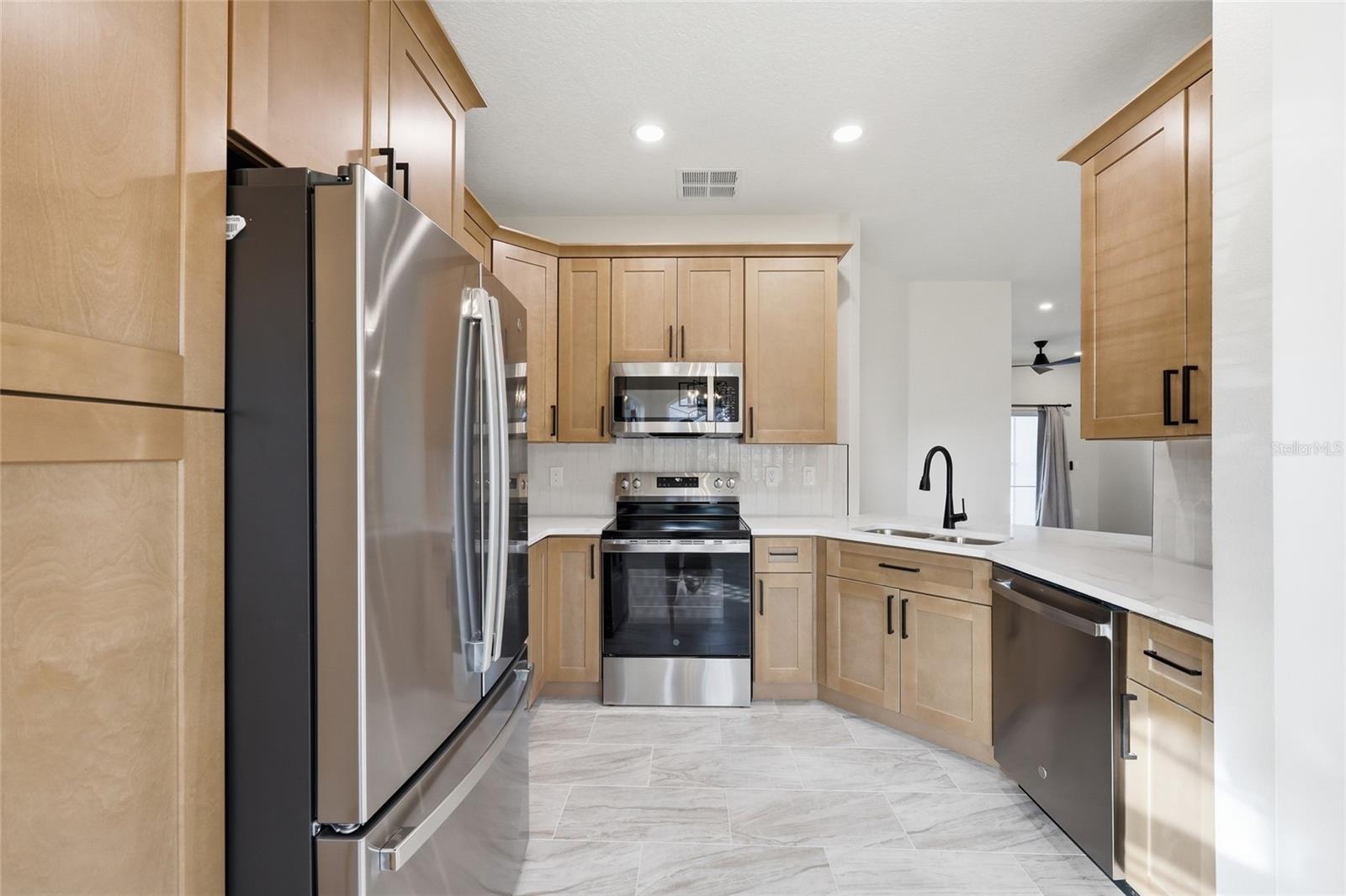 4506 WATERSIDE POINTE CIR, ORLANDO, FL, 32829