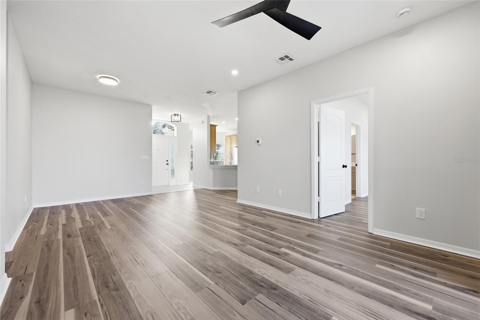 4506 WATERSIDE POINTE CIR, ORLANDO, FL, 32829