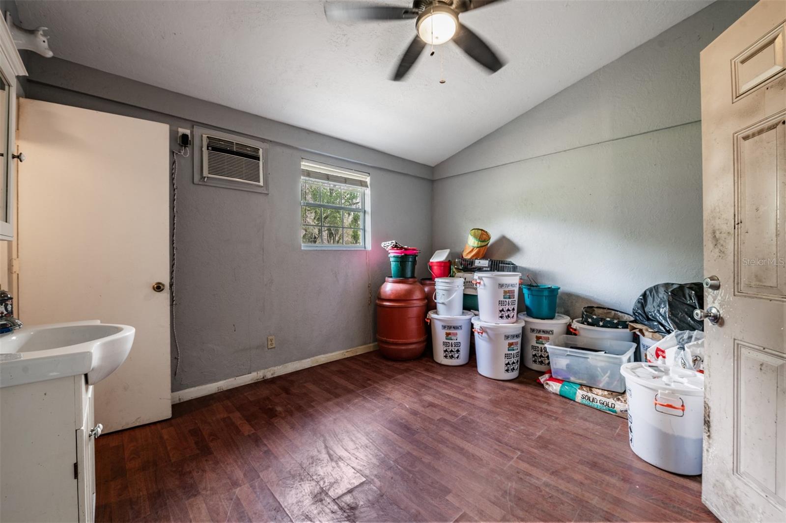 2125 LANIER RD, PLANT CITY, FL, 33565
