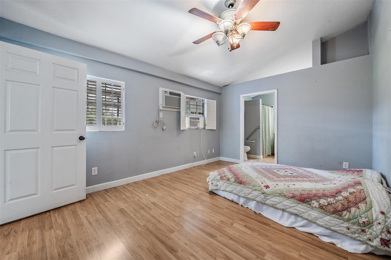 2125 LANIER RD, PLANT CITY, FL, 33565