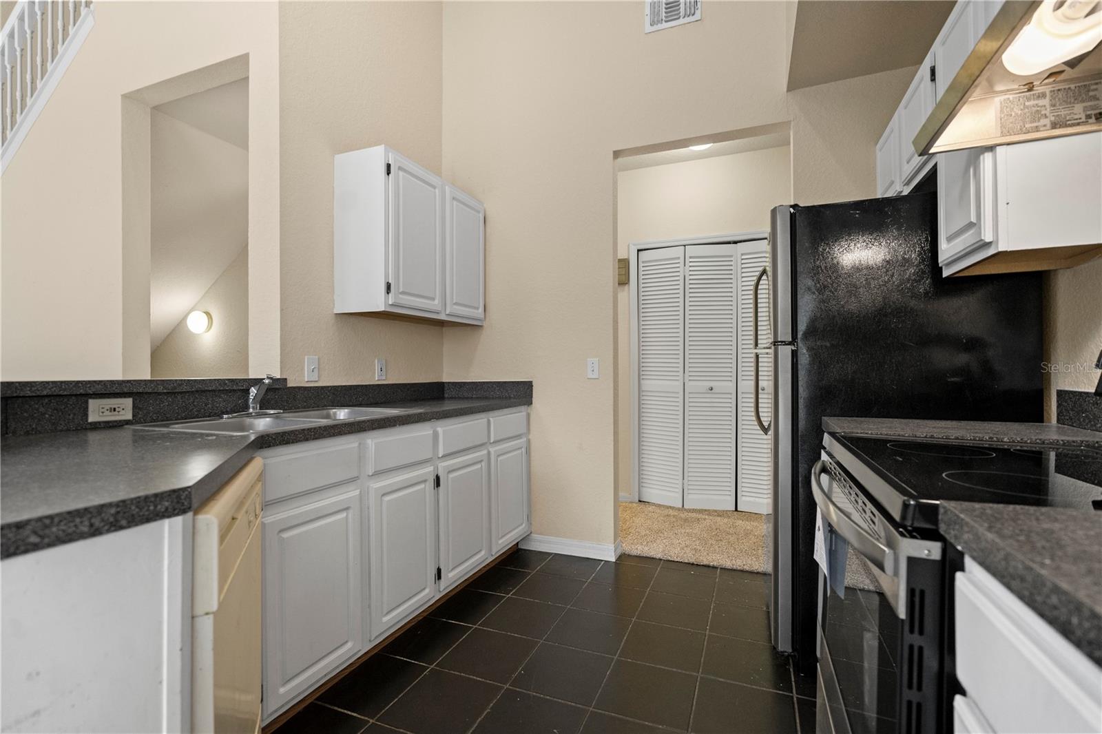 6021 WESTGATE DR #823, ORLANDO, FL, 32835