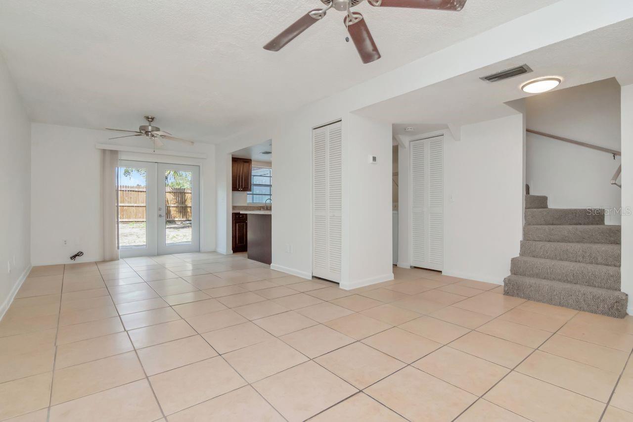 5166 TENNIS COURT CIR #52, TAMPA, FL, 33617