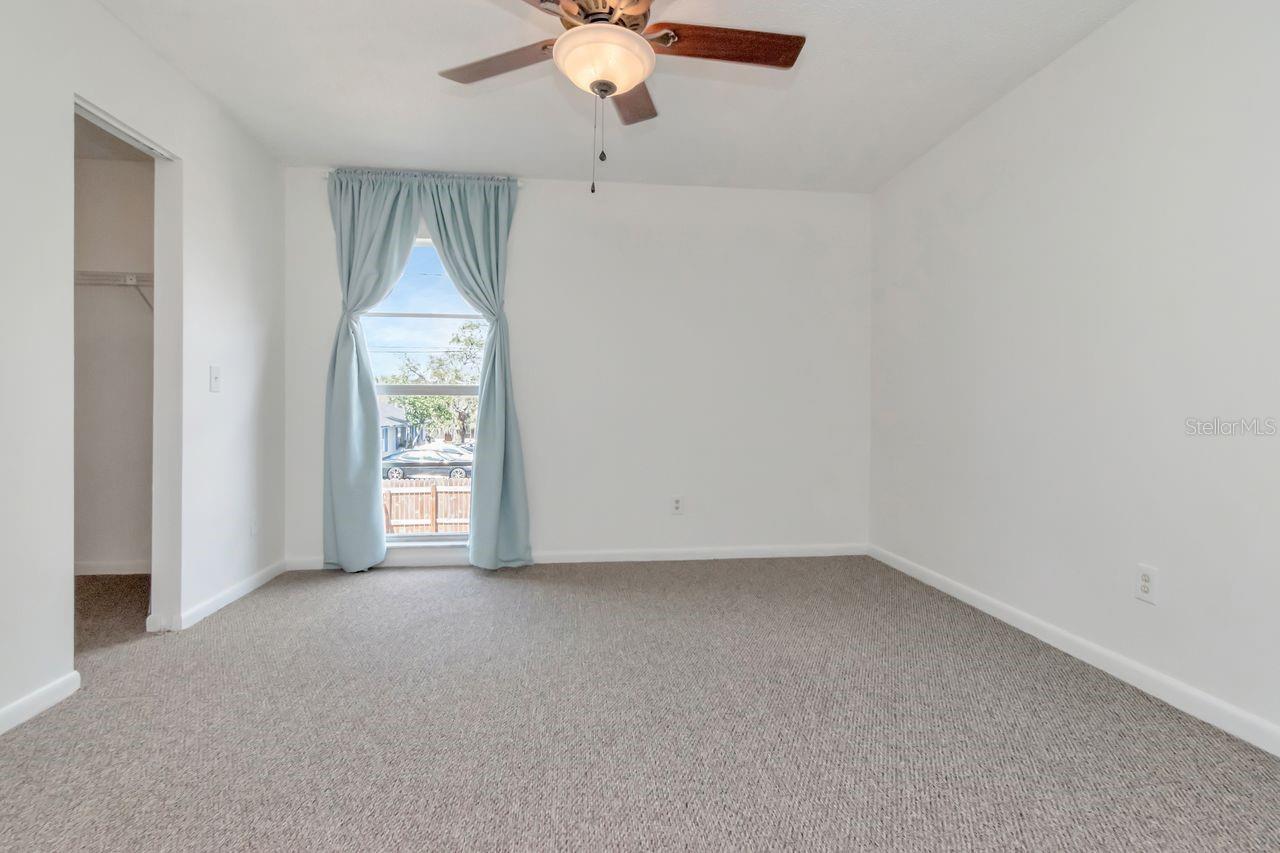5166 TENNIS COURT CIR #52, TAMPA, FL, 33617