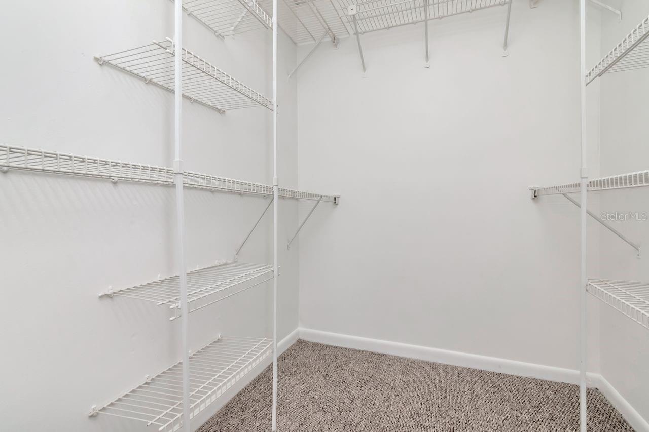5166 TENNIS COURT CIR #52, TAMPA, FL, 33617
