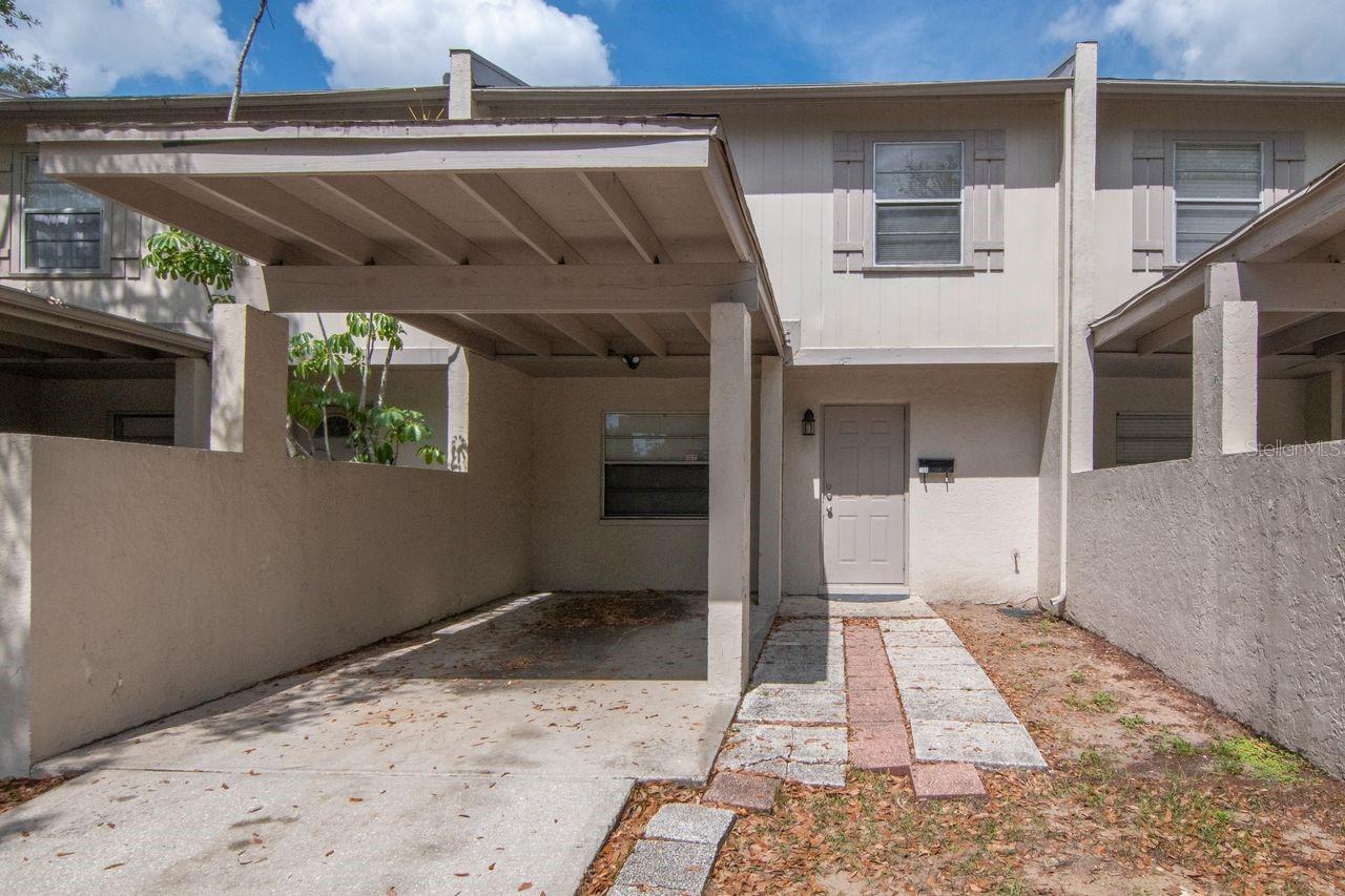5166 TENNIS COURT CIR #52, TAMPA, FL, 33617