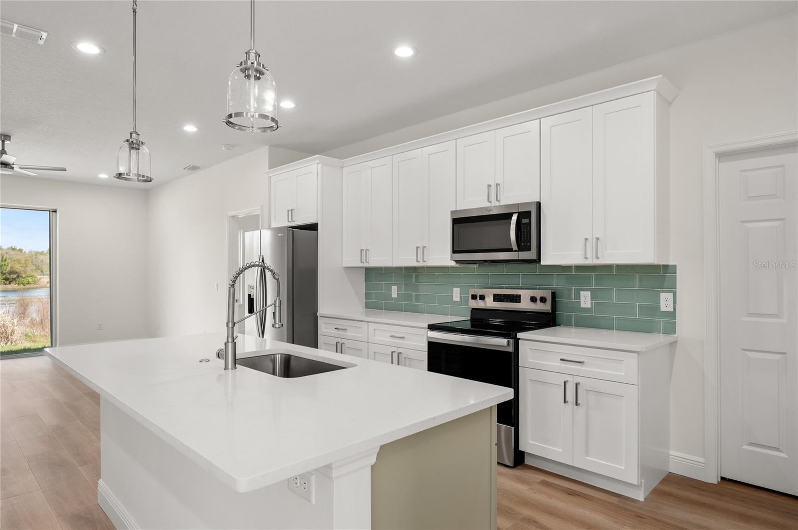 136 11TH AVE, OSTEEN, FL, 32764