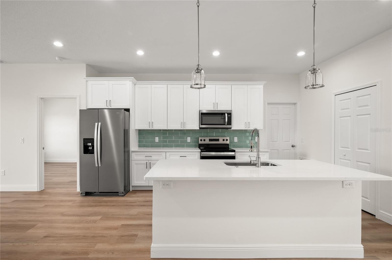 136 11TH AVE, OSTEEN, FL, 32764
