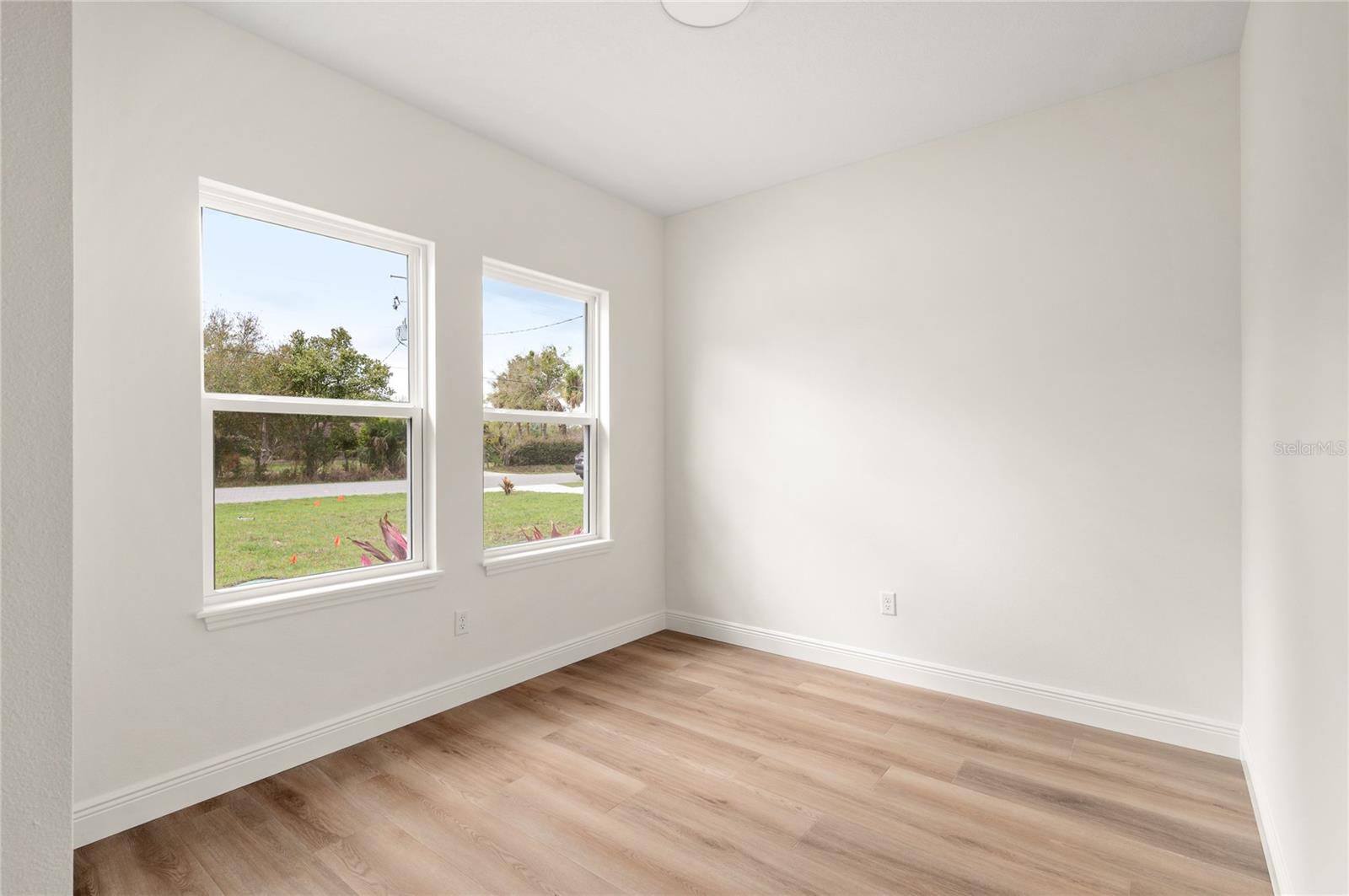 136 11TH AVE, OSTEEN, FL, 32764