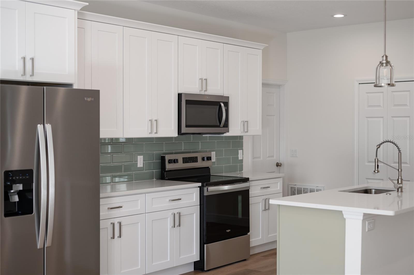 136 11TH AVE, OSTEEN, FL, 32764
