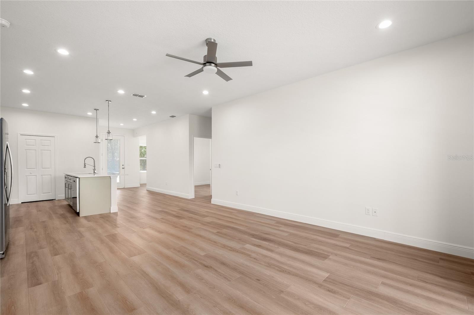 136 11TH AVE, OSTEEN, FL, 32764