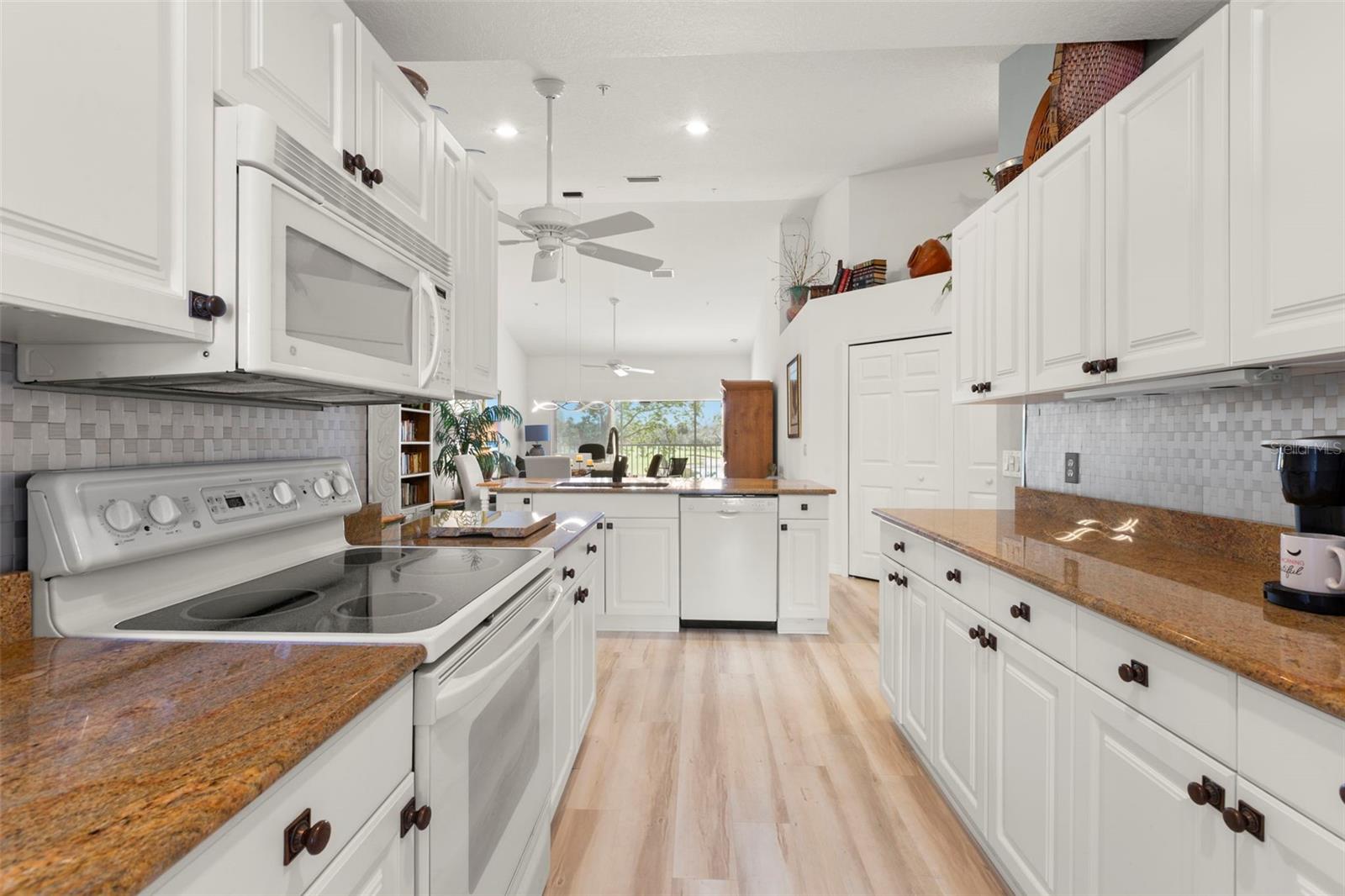 6758 FAIRVIEW TER, BRADENTON, FL, 34203