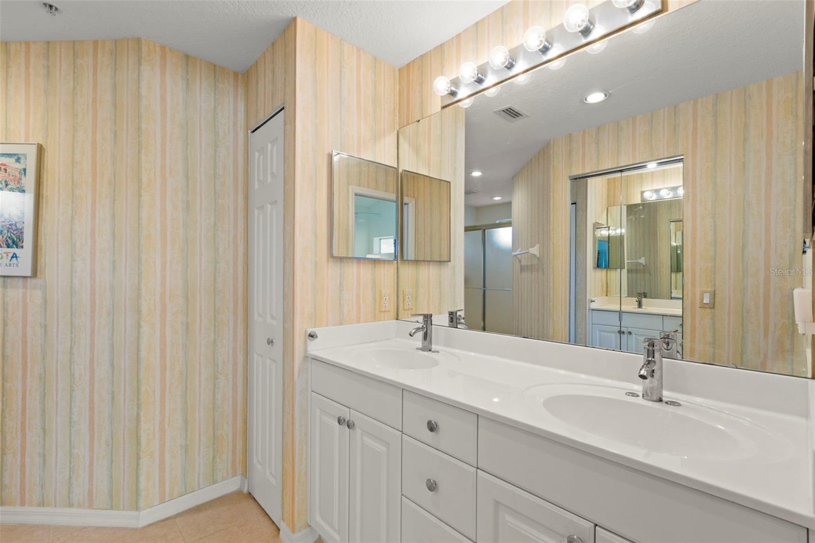 6758 FAIRVIEW TER, BRADENTON, FL, 34203