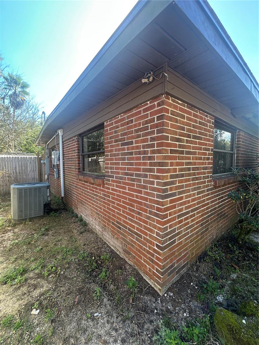 2517 PALM AVE, MIMS, FL, 32754