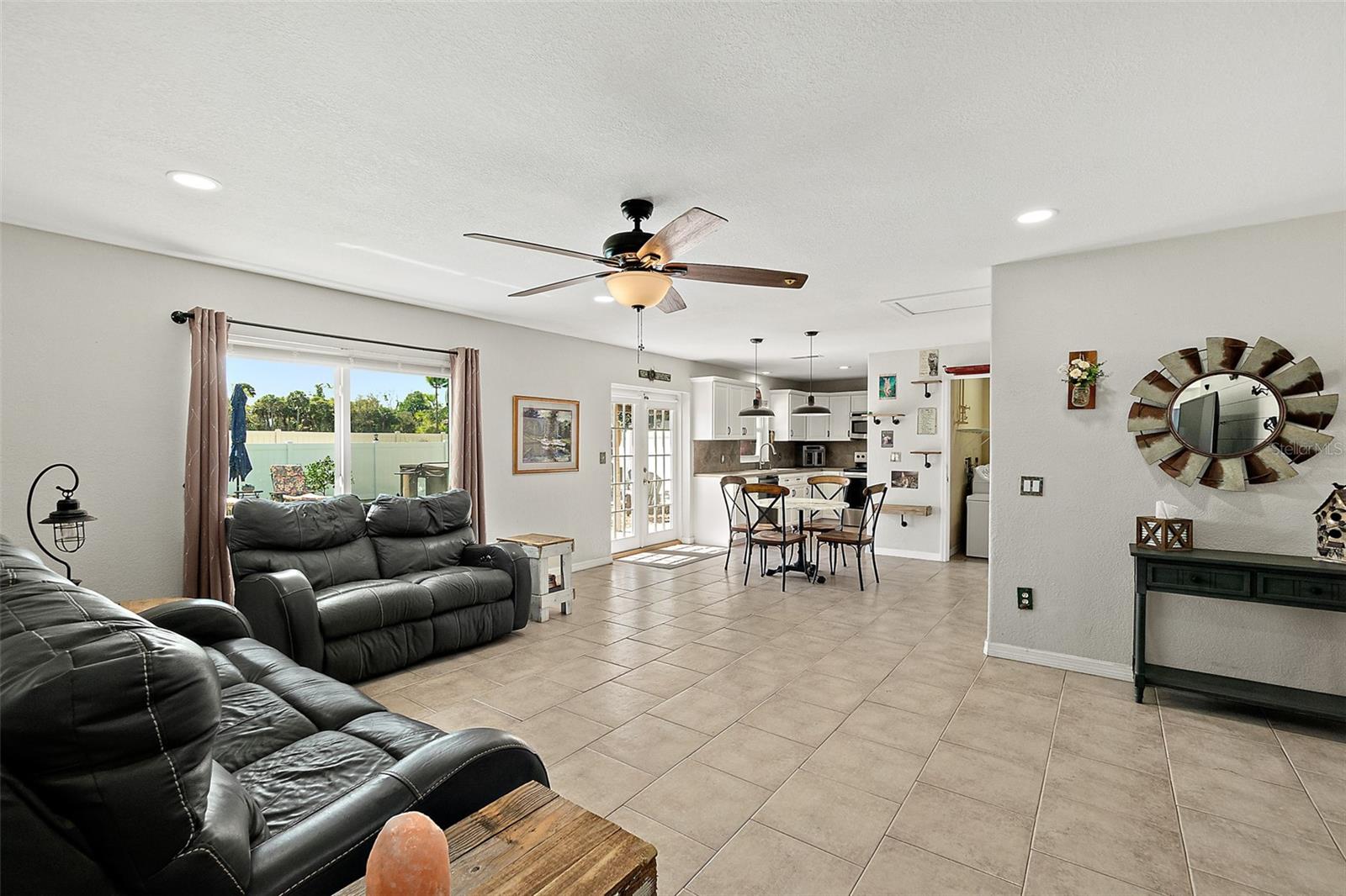 589 CLAIRMONT LN, SOUTH DAYTONA, FL, 32119