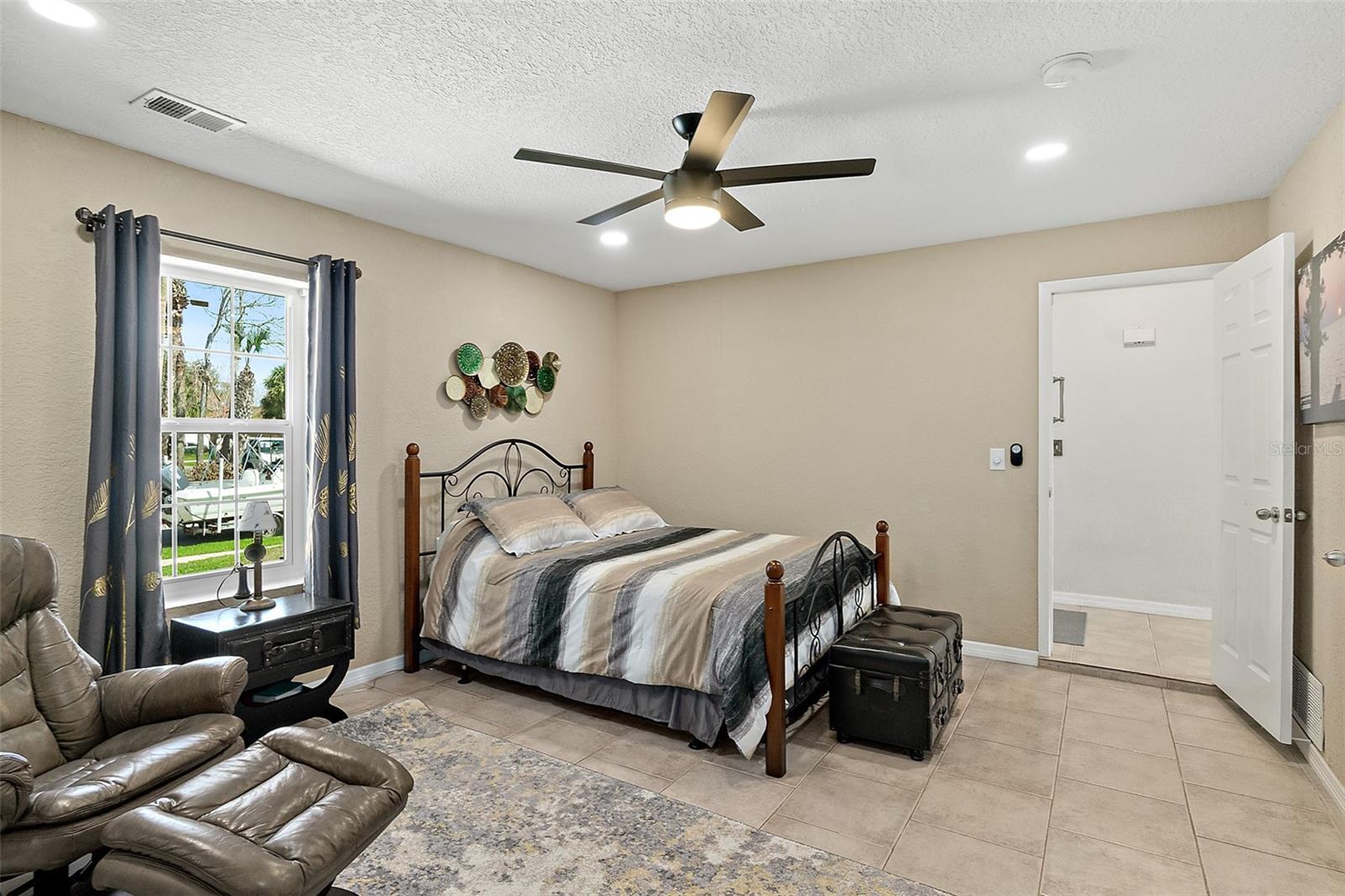 589 CLAIRMONT LN, SOUTH DAYTONA, FL, 32119