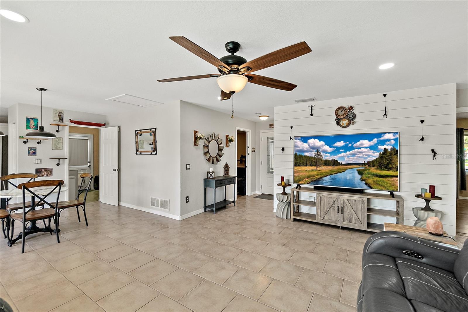 589 CLAIRMONT LN, SOUTH DAYTONA, FL, 32119