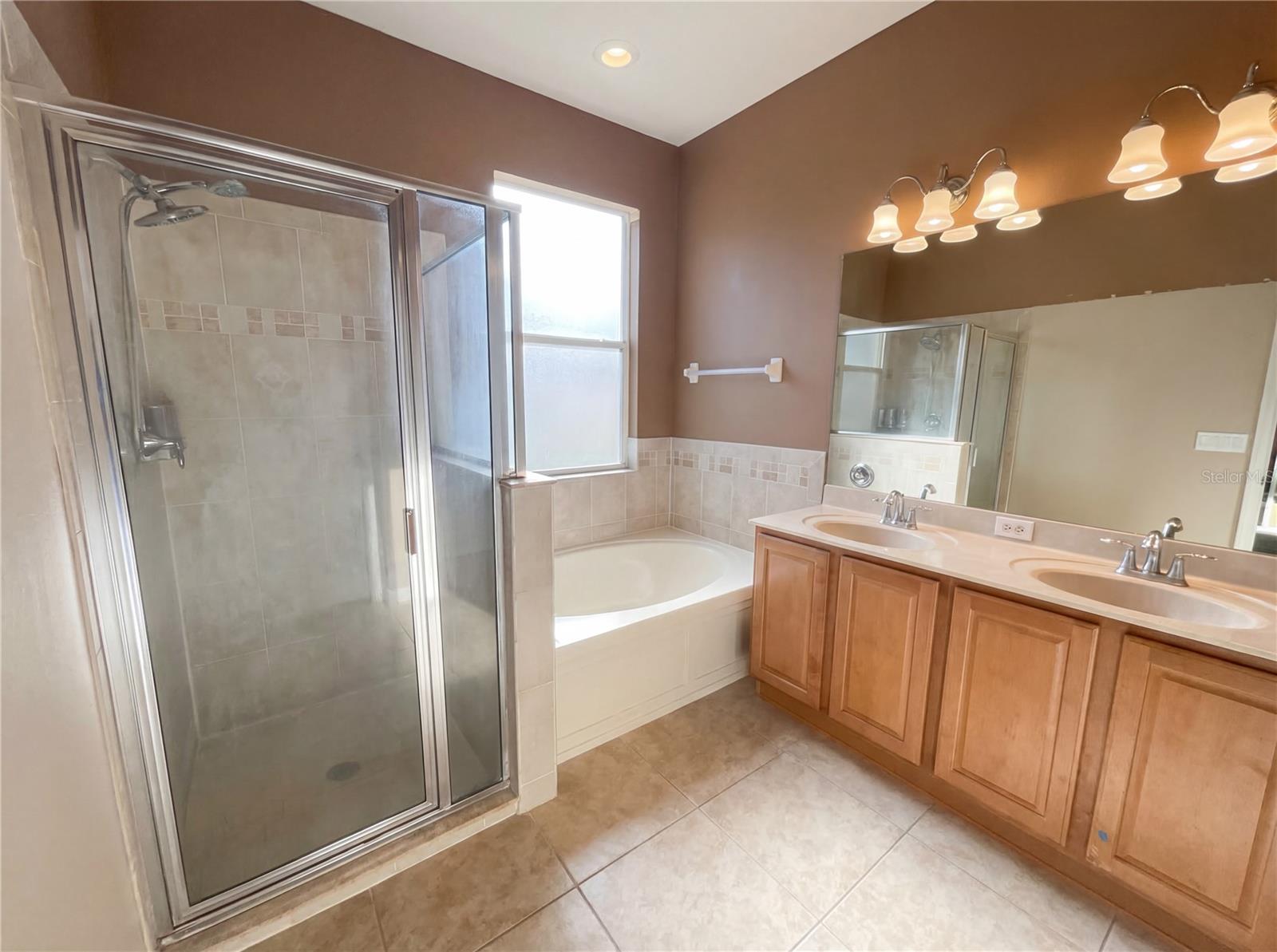 2304 HAMLET CIR, LAKELAND, FL, 33810