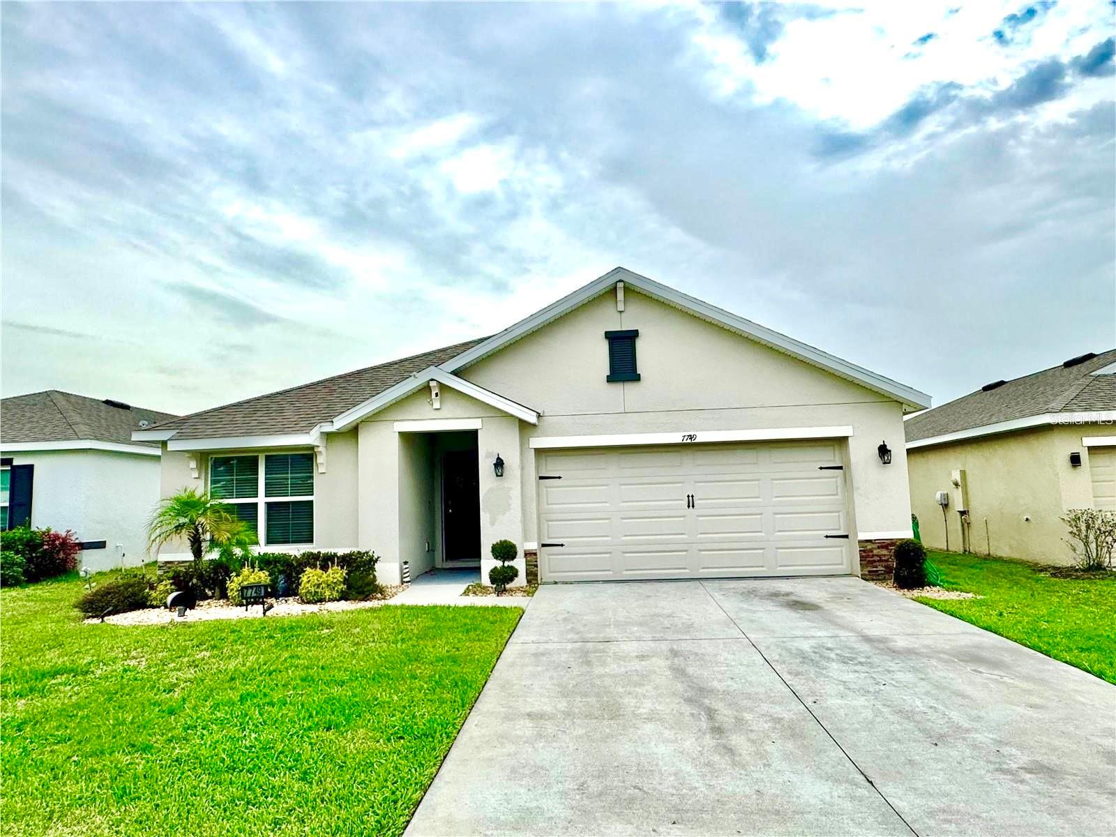 7749 BROAD POINT DR, ZEPHYRHILLS, FL, 33540