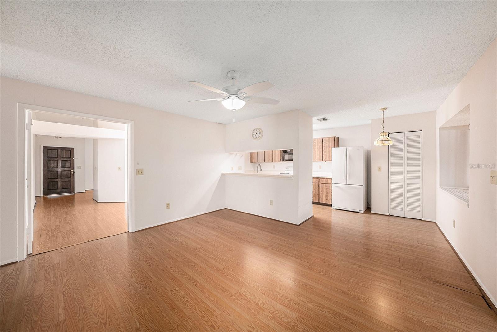 7112 HOLLOWELL DR, TAMPA, FL, 33634