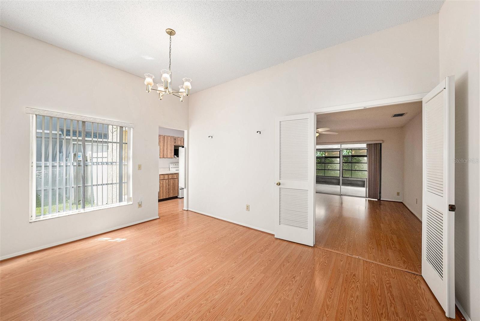 7112 HOLLOWELL DR, TAMPA, FL, 33634
