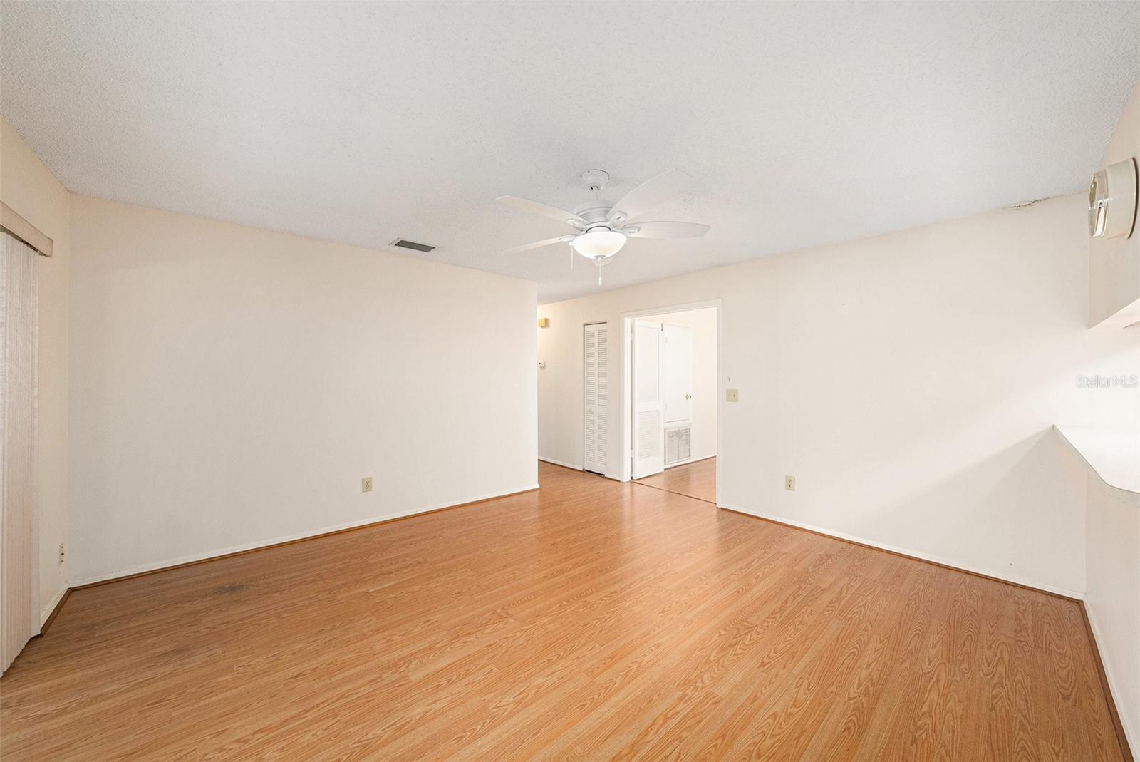 7112 HOLLOWELL DR, TAMPA, FL, 33634