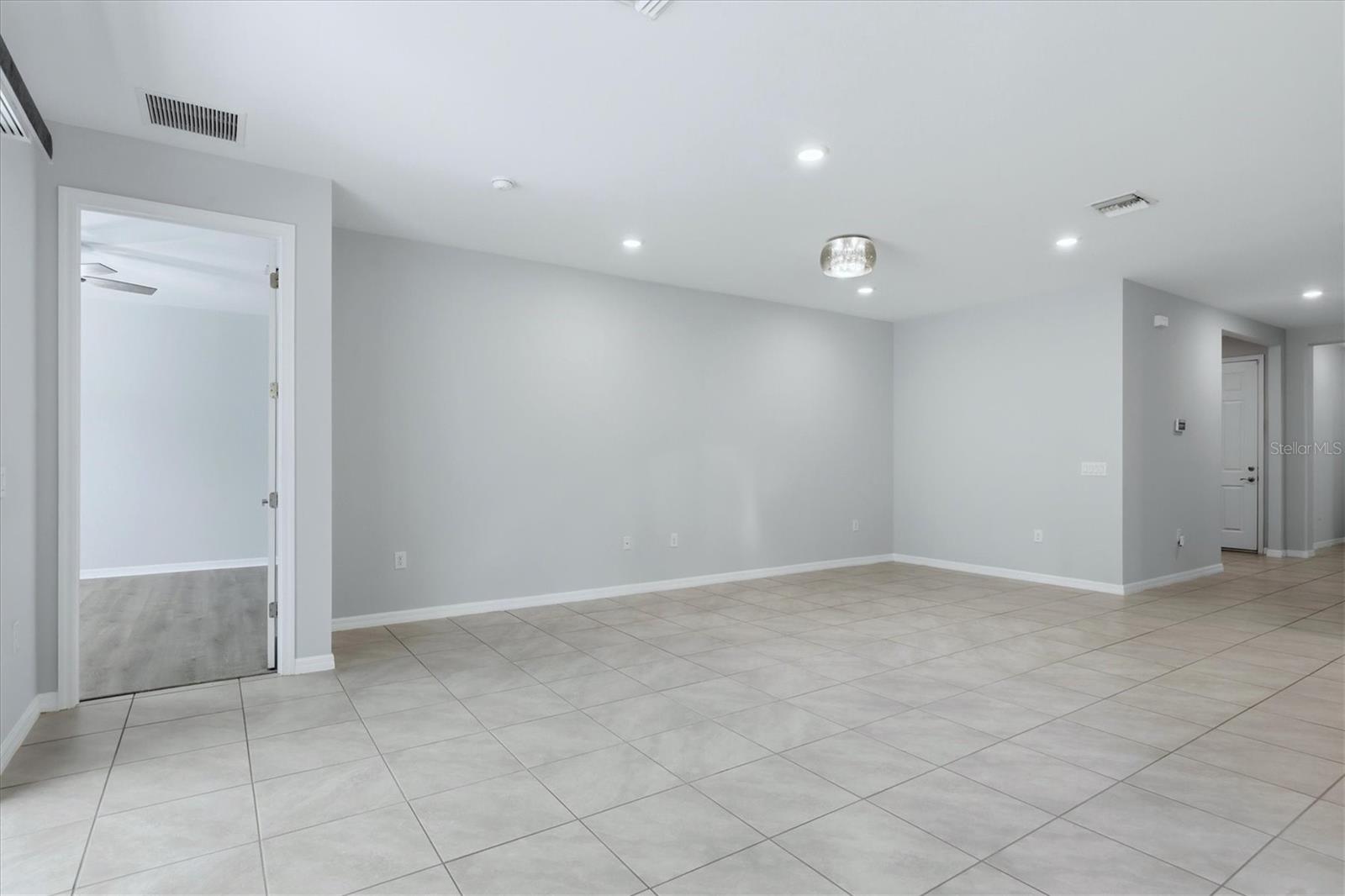 12031 LOVEGRASS ST, VENICE, FL, 34293
