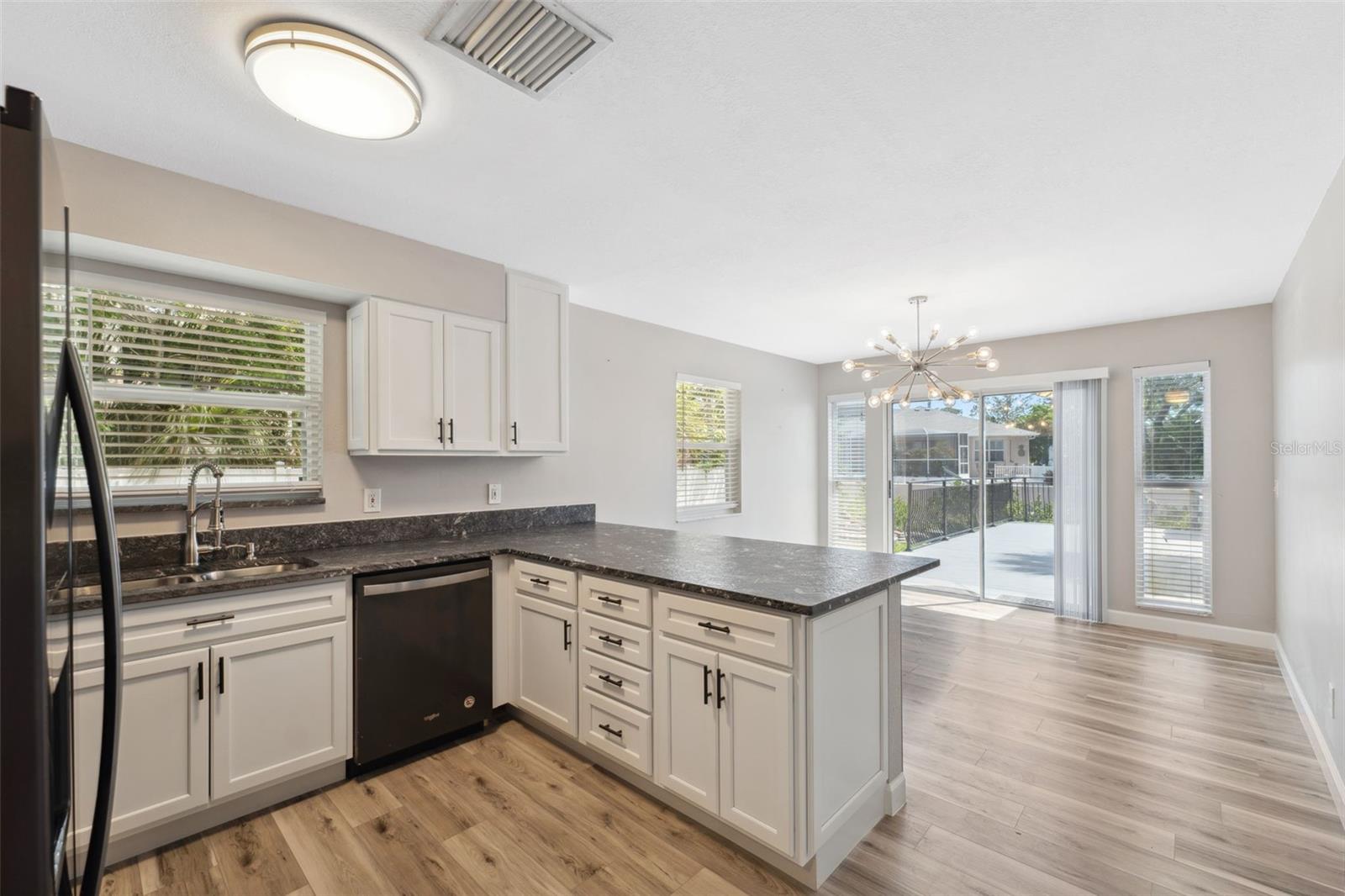 428 KLOSTERMAN RD W, PALM HARBOR, FL, 34683