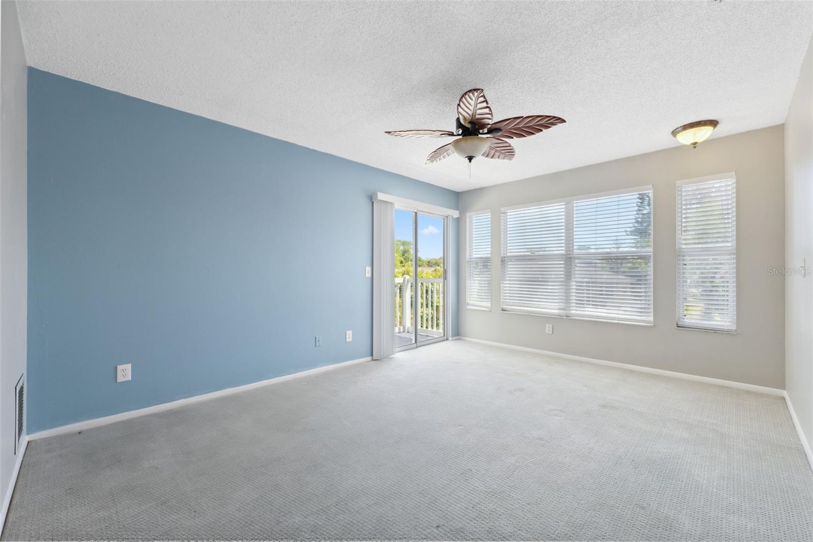 428 KLOSTERMAN RD W, PALM HARBOR, FL, 34683