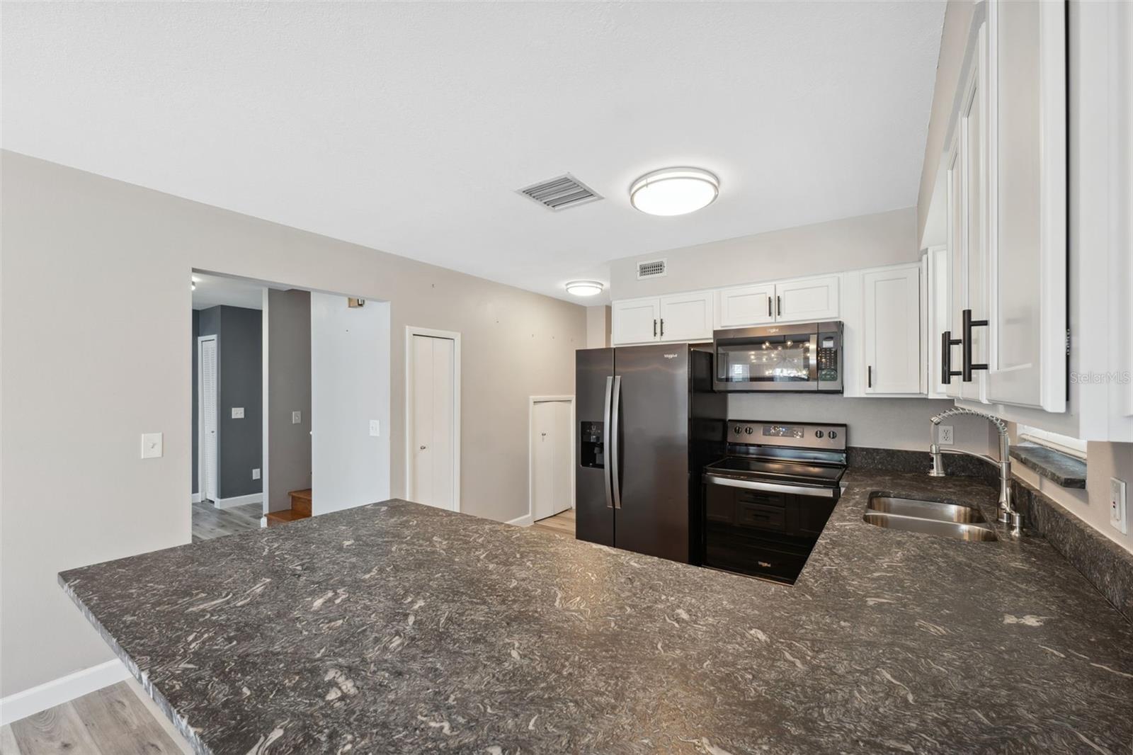 428 KLOSTERMAN RD W, PALM HARBOR, FL, 34683