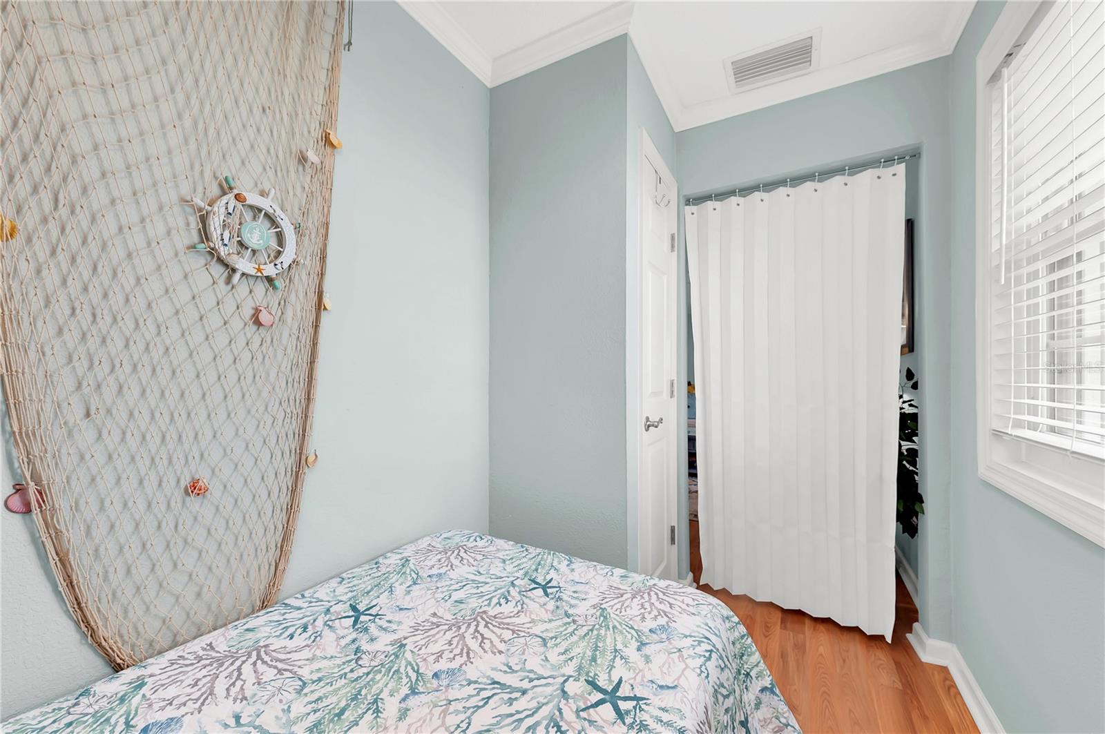 237 SEAHORSE DR SE #H, ST PETERSBURG, FL, 33705