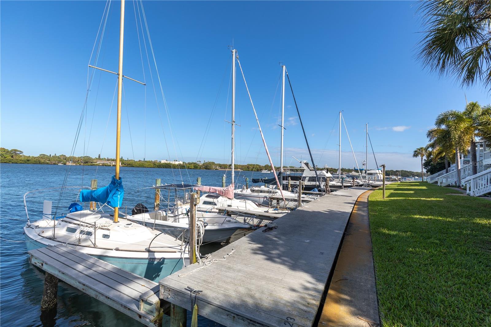 237 SEAHORSE DR SE #H, ST PETERSBURG, FL, 33705