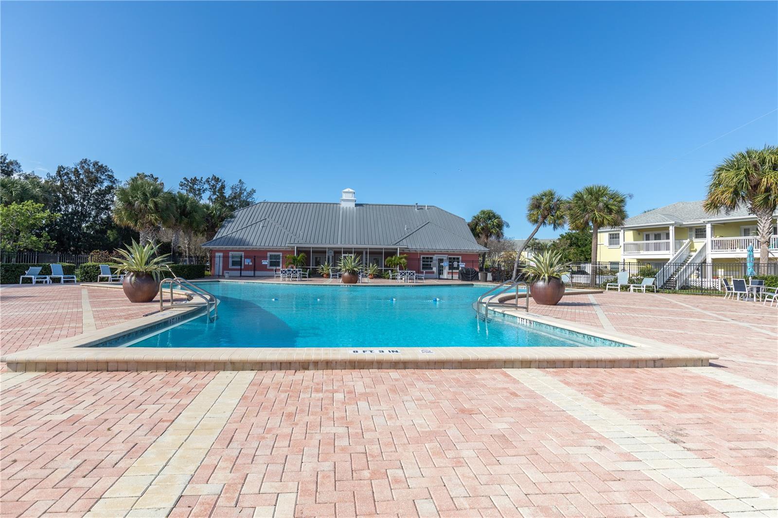 237 SEAHORSE DR SE #H, ST PETERSBURG, FL, 33705