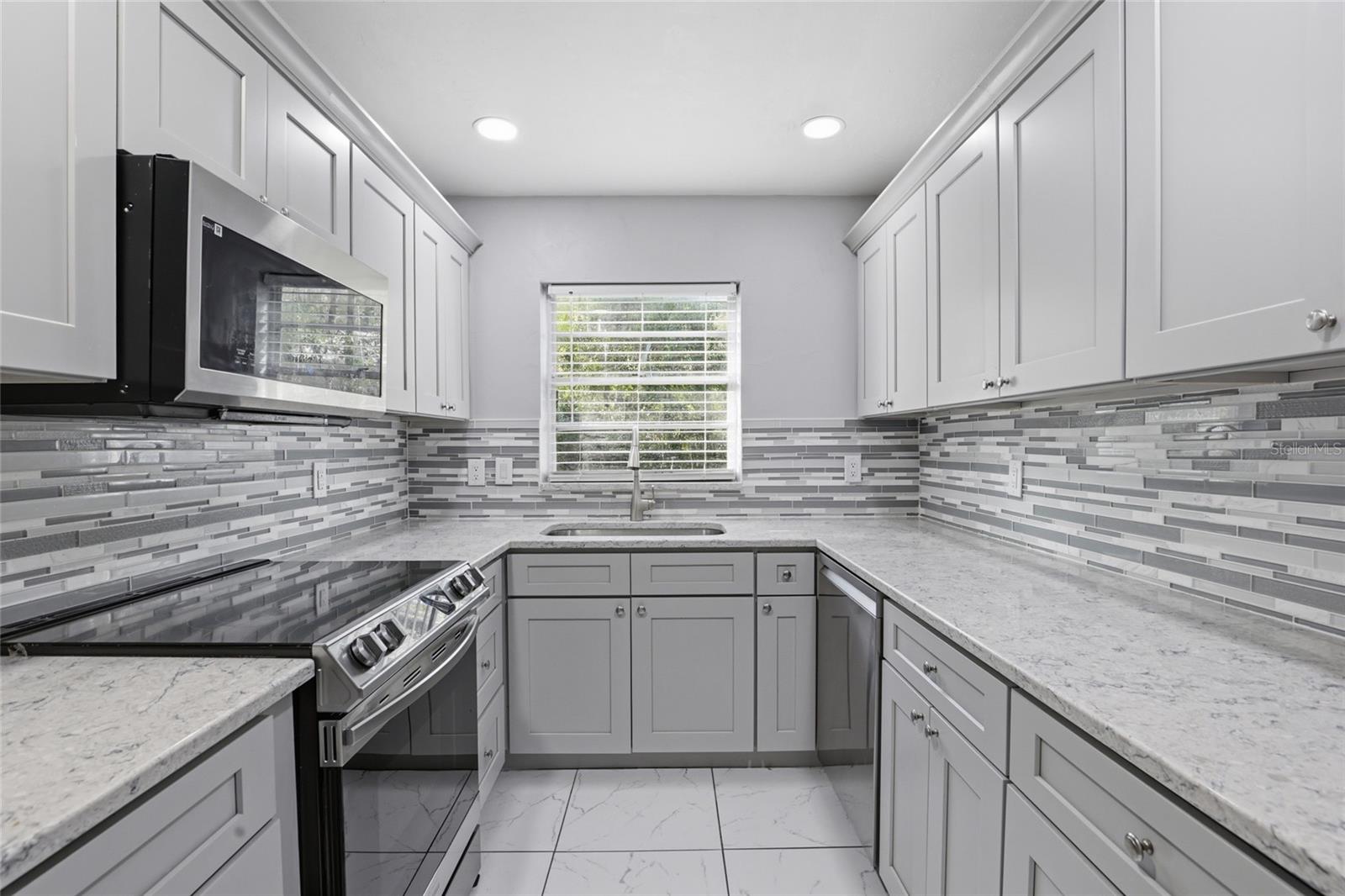 11908 NW 164TH TER, ALACHUA, FL, 32615