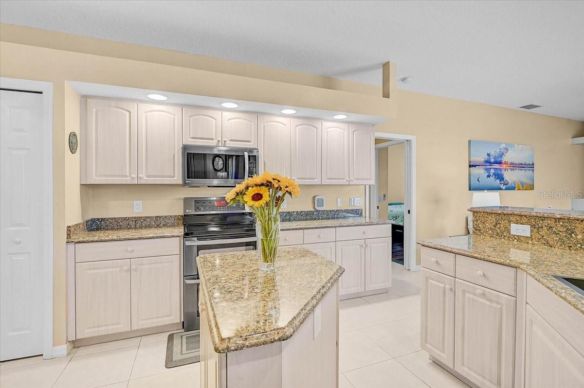 4422 MCINTOSH LAKE AVE, SARASOTA, FL, 34233