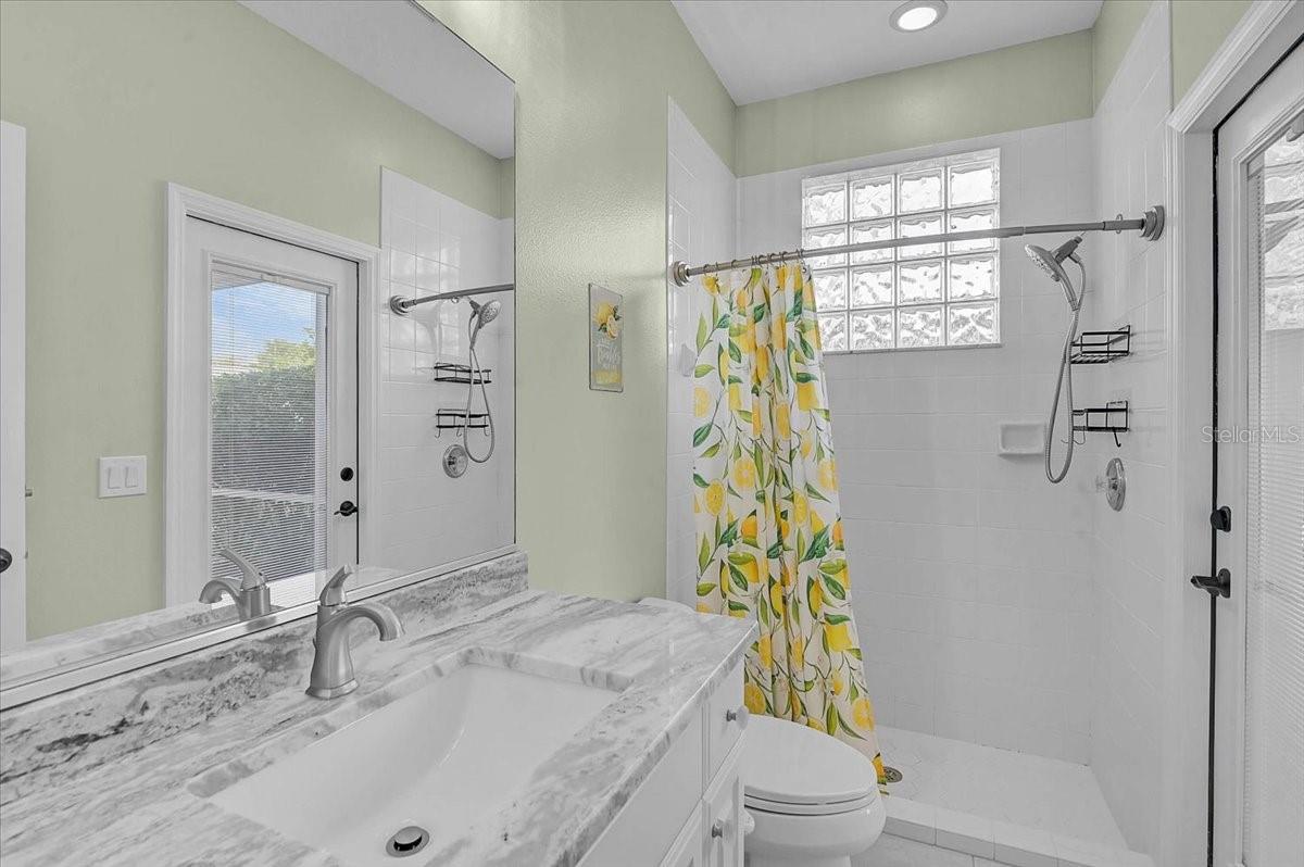 4422 MCINTOSH LAKE AVE, SARASOTA, FL, 34233