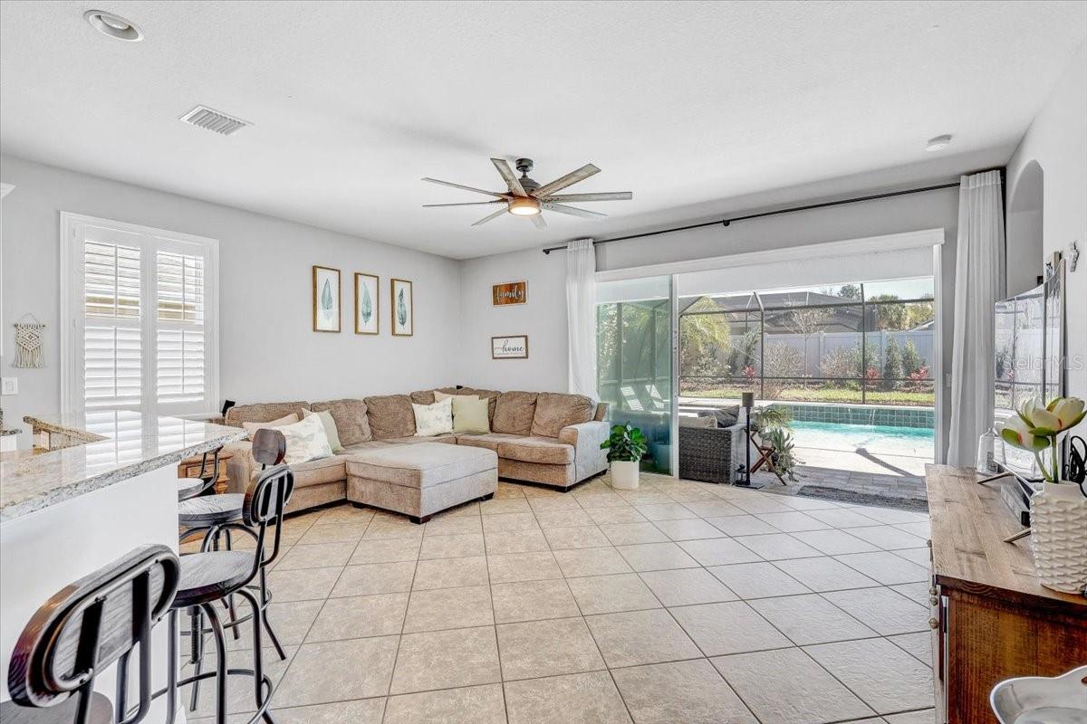 11118 FOSTER CARRIAGE RD, LITHIA, FL, 33547