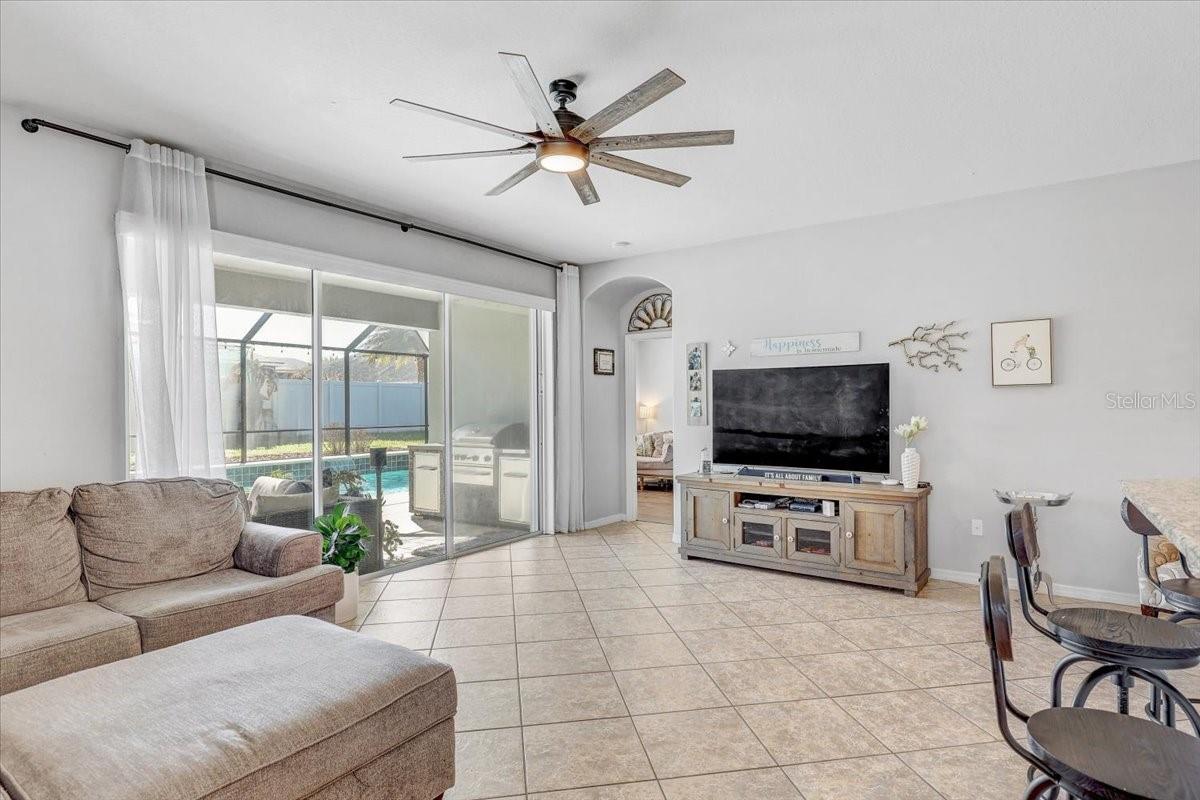 11118 FOSTER CARRIAGE RD, LITHIA, FL, 33547
