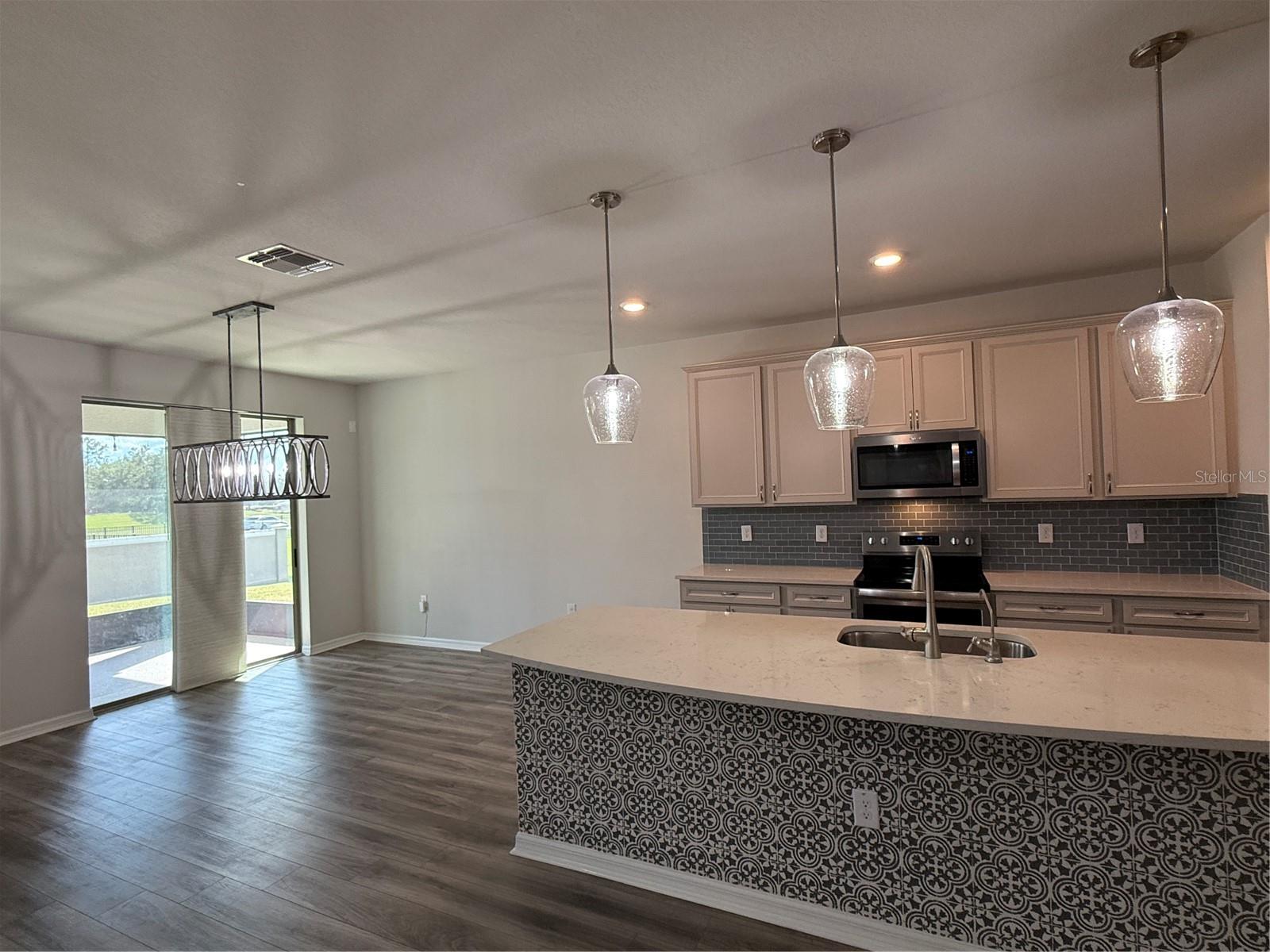 7360 POOL COMPASS LOOP, WESLEY CHAPEL, FL, 33545