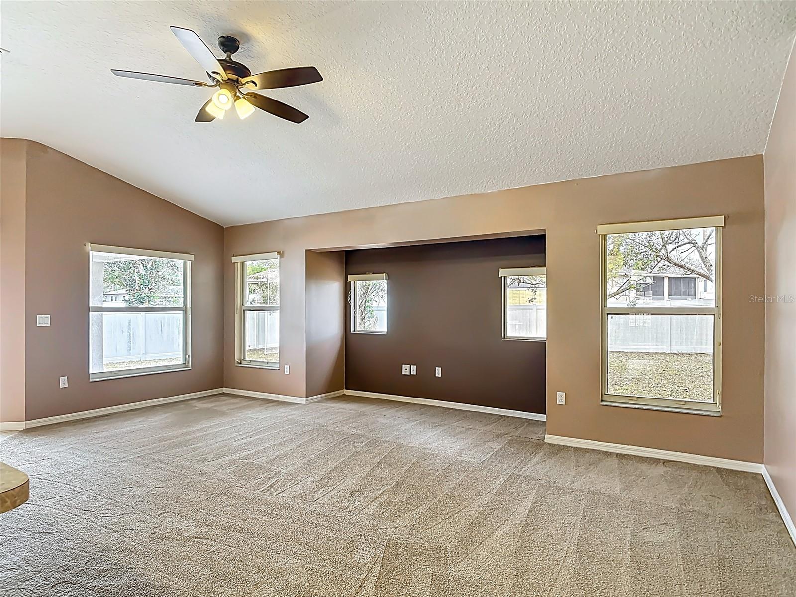 1296 SAXON BLVD, DELTONA, FL, 32725