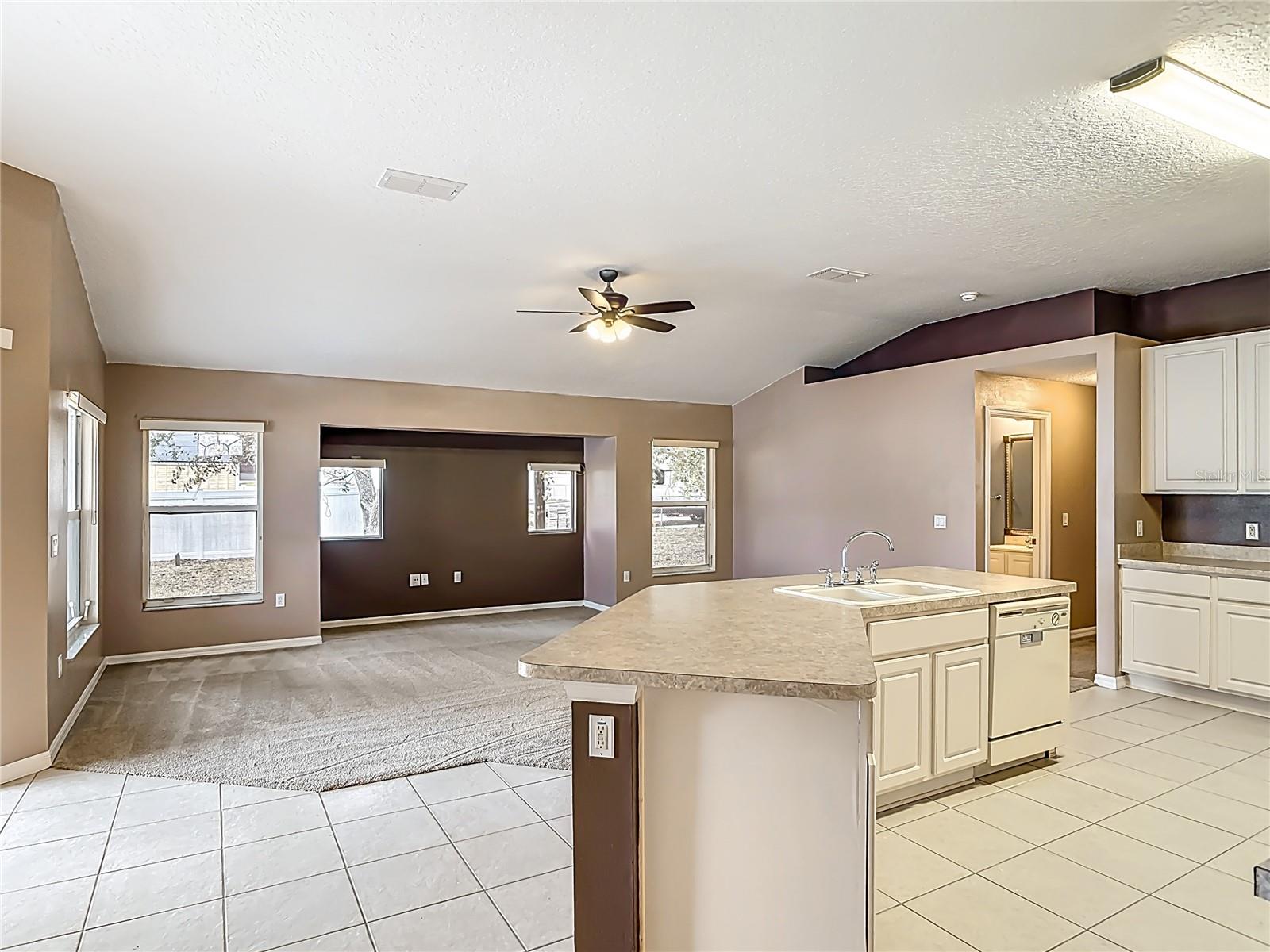 1296 SAXON BLVD, DELTONA, FL, 32725