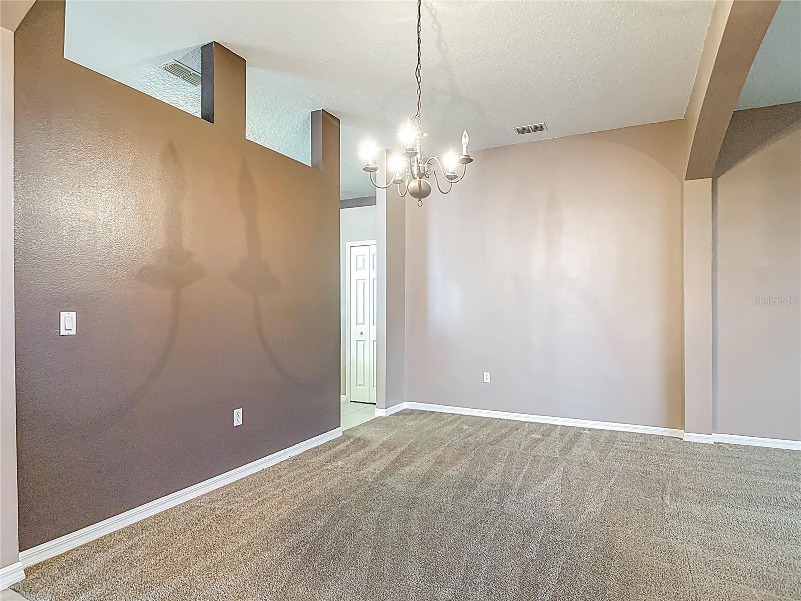 1296 SAXON BLVD, DELTONA, FL, 32725