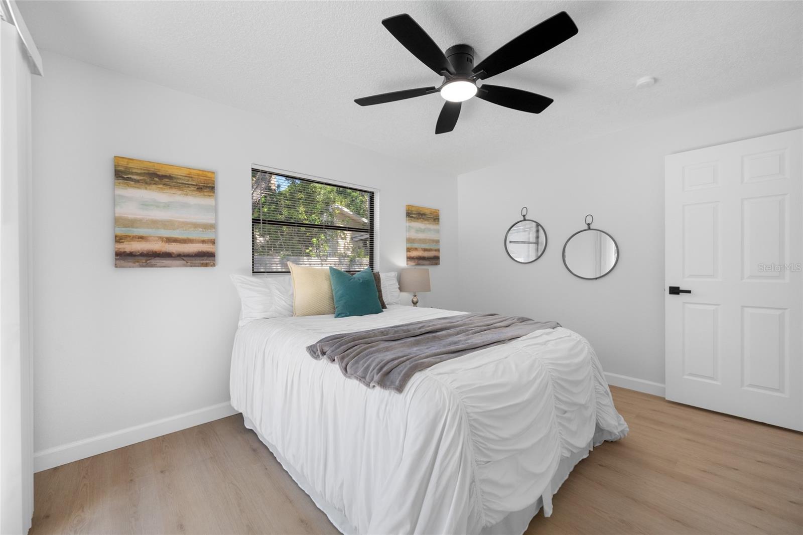 9880 W BAY ST, SEMINOLE, FL, 33776