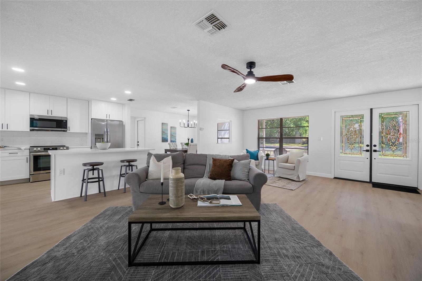 9880 W BAY ST, SEMINOLE, FL, 33776