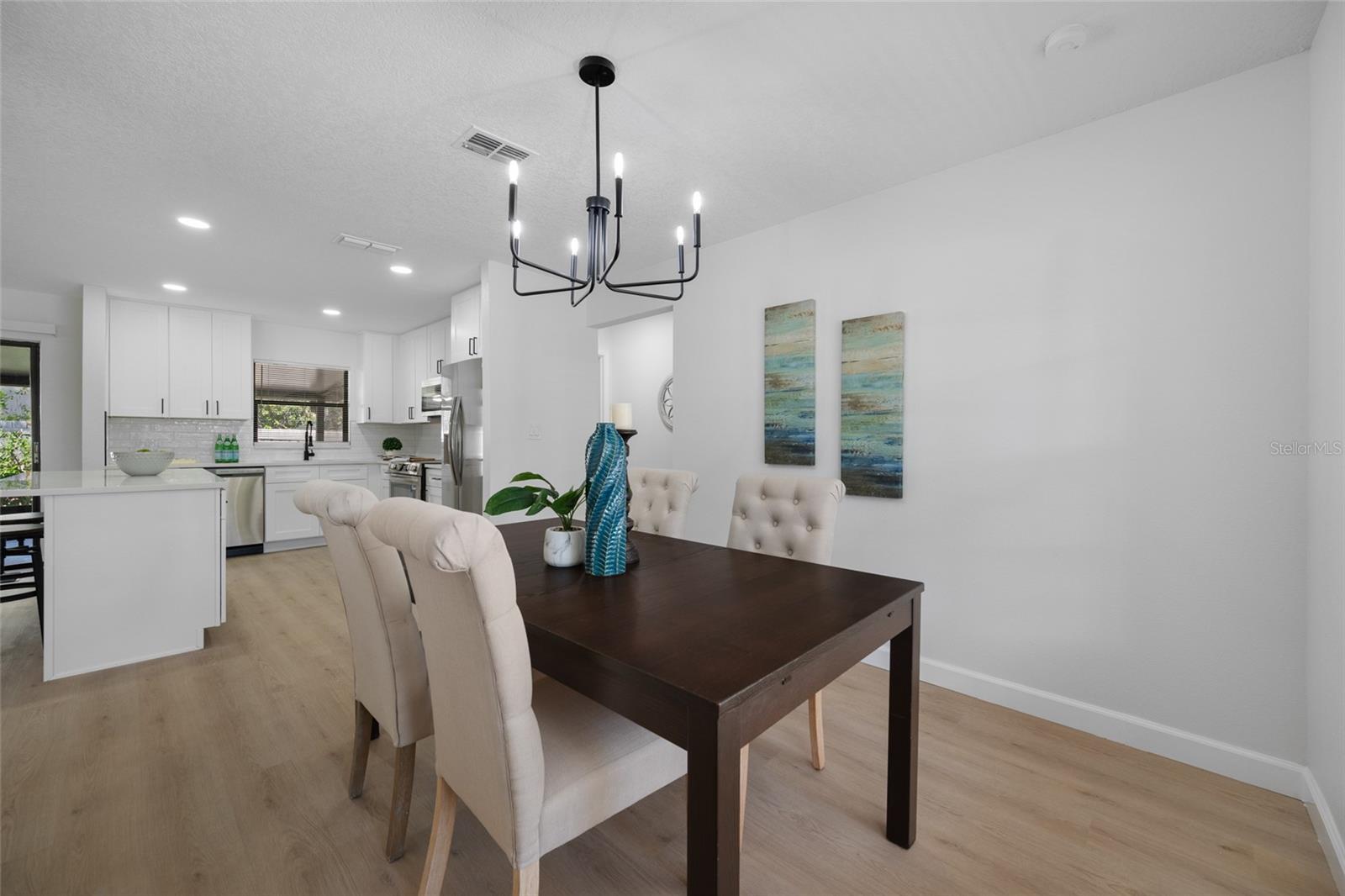 9880 W BAY ST, SEMINOLE, FL, 33776